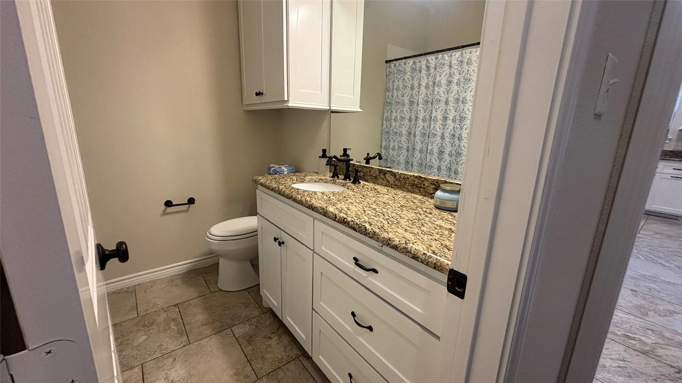 Single Family Residence For Sale in Henderson County , 6 Starview Drive, Star Harbor, Texas 75148, 3 Bedroom, 2 Bathroom, 2 Garage spaces, 1,500 Sqft, built in 2015, mls#21335298, Real Estate Agent in Star Harbor, Homes For Sale in Henderson county, Homes For Sale in Star Harbor, Realtor in Star Harbor Texas, Real Estate Brokerage Independent Realty Texas, Luminita Cordes Realtor