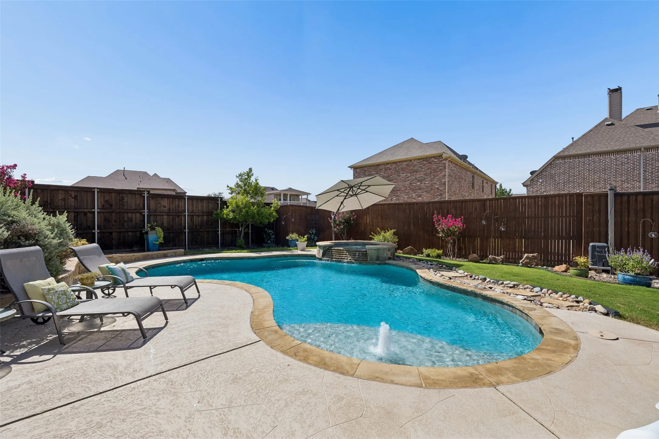 Single Family Residence For Sale in Denton County , 3193 Fayette Trail, Frisco, Texas 75034, 4 Bedroom, 3 Bathroom, 3 Garage spaces, 3,347 Sqft, built in 2006, mls#21320073, Real Estate Agent in Frisco, Homes For Sale in Denton county, Homes For Sale in Frisco, Realtor in Frisco Texas, Real Estate Brokerage Independent Realty Texas, Luminita Cordes Realtor