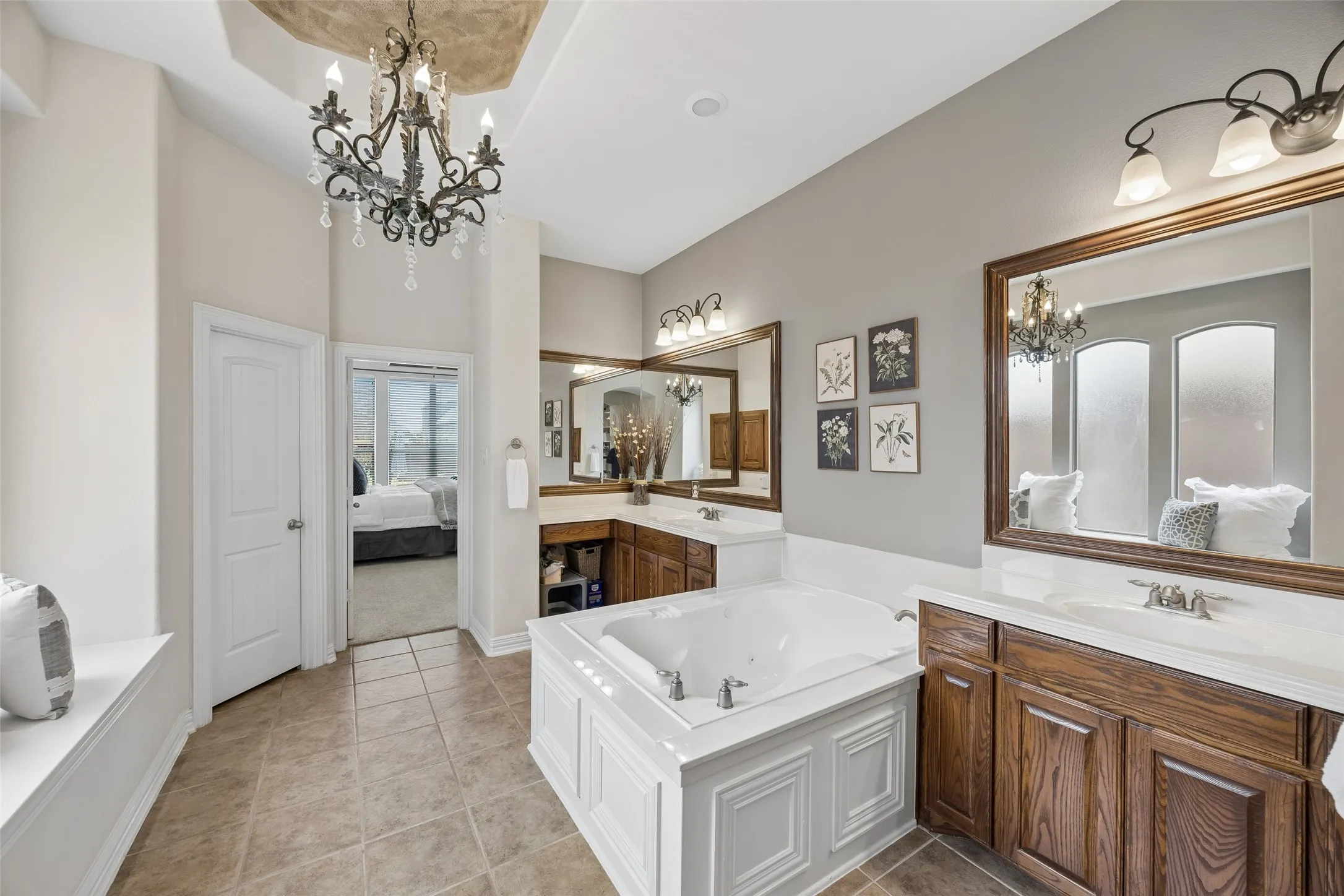 Single Family Residence For Sale in Denton County , 3193 Fayette Trail, Frisco, Texas 75034, 4 Bedroom, 3 Bathroom, 3 Garage spaces, 3,347 Sqft, built in 2006, mls#21320073, Real Estate Agent in Frisco, Homes For Sale in Denton county, Homes For Sale in Frisco, Realtor in Frisco Texas, Real Estate Brokerage Independent Realty Texas, Luminita Cordes Realtor