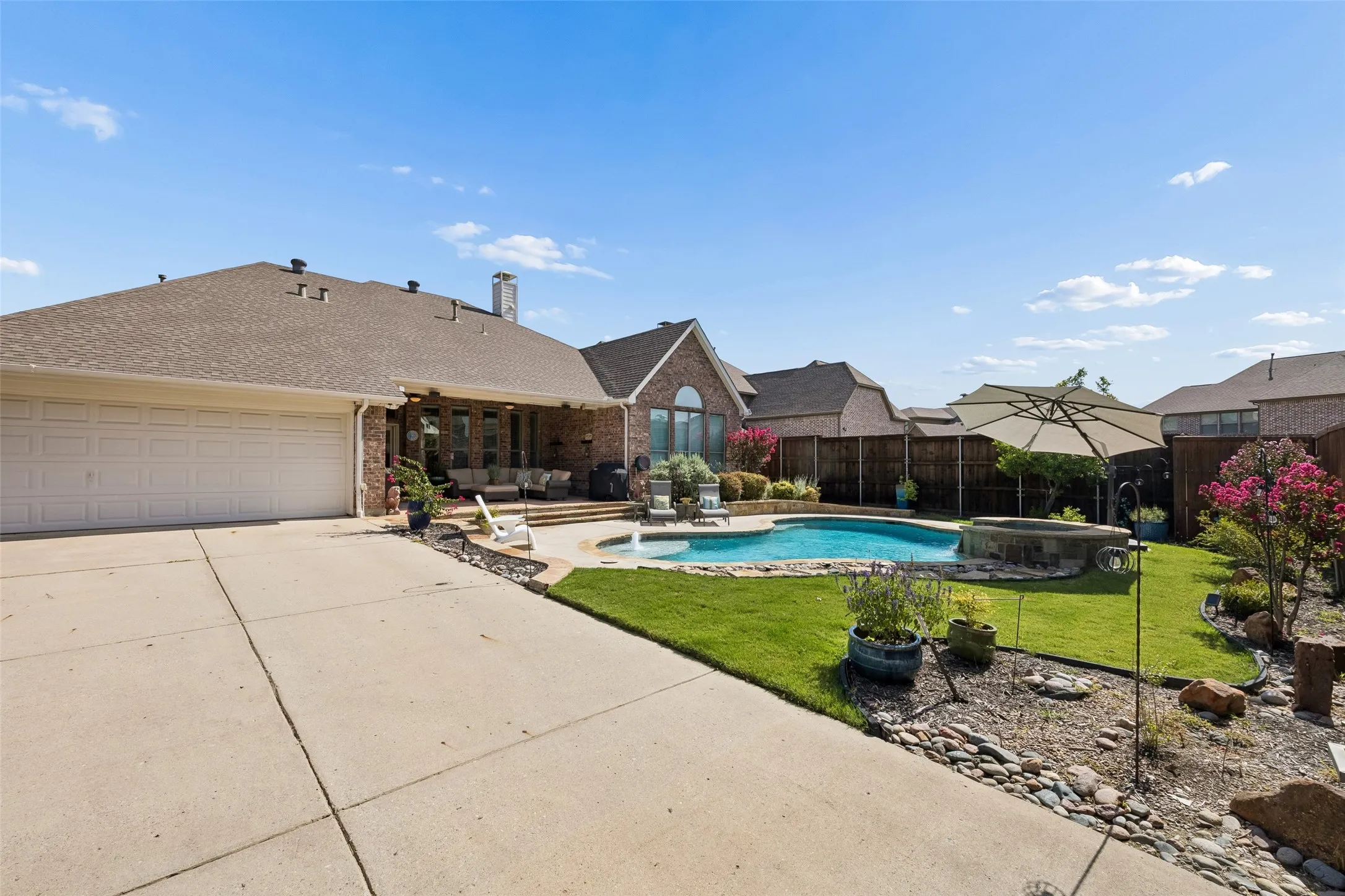 Single Family Residence For Sale in Denton County , 3193 Fayette Trail, Frisco, Texas 75034, 4 Bedroom, 3 Bathroom, 3 Garage spaces, 3,347 Sqft, built in 2006, mls#21320073, Real Estate Agent in Frisco, Homes For Sale in Denton county, Homes For Sale in Frisco, Realtor in Frisco Texas, Real Estate Brokerage Independent Realty Texas, Luminita Cordes Realtor