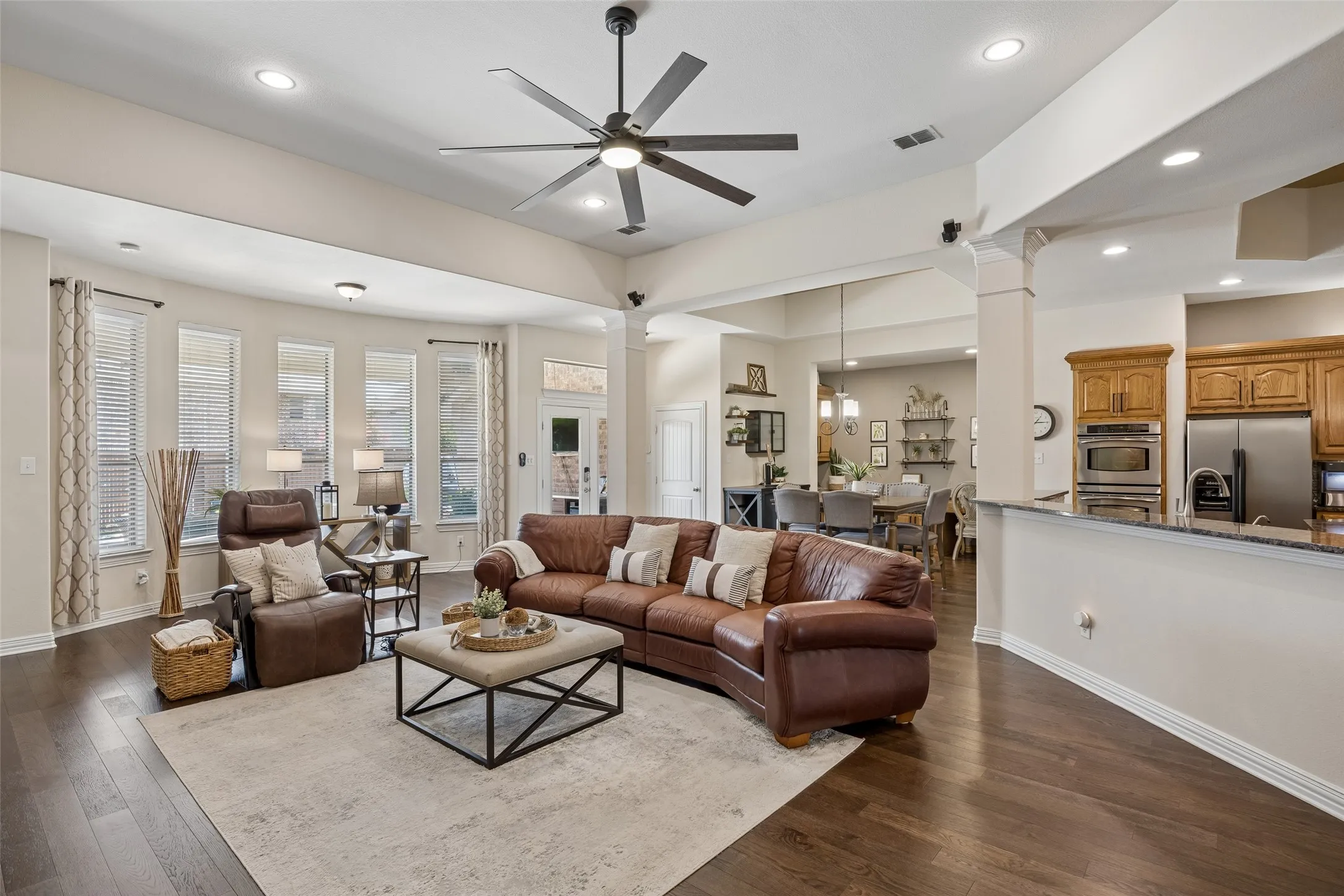 Single Family Residence For Sale in Denton County , 3193 Fayette Trail, Frisco, Texas 75034, 4 Bedroom, 3 Bathroom, 3 Garage spaces, 3,347 Sqft, built in 2006, mls#21320073, Real Estate Agent in Frisco, Homes For Sale in Denton county, Homes For Sale in Frisco, Realtor in Frisco Texas, Real Estate Brokerage Independent Realty Texas, Luminita Cordes Realtor
