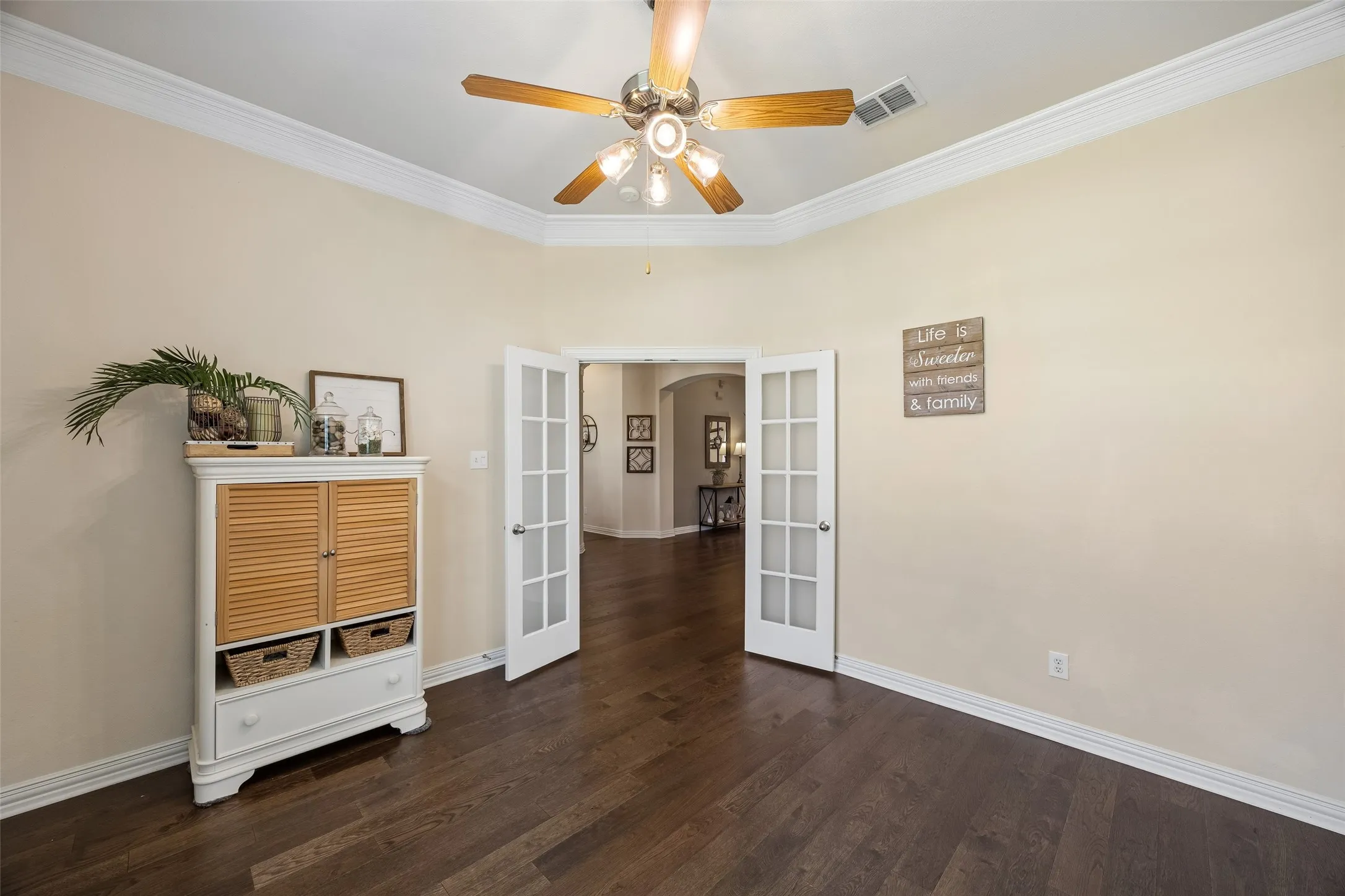 Single Family Residence For Sale in Denton County , 3193 Fayette Trail, Frisco, Texas 75034, 4 Bedroom, 3 Bathroom, 3 Garage spaces, 3,347 Sqft, built in 2006, mls#21320073, Real Estate Agent in Frisco, Homes For Sale in Denton county, Homes For Sale in Frisco, Realtor in Frisco Texas, Real Estate Brokerage Independent Realty Texas, Luminita Cordes Realtor