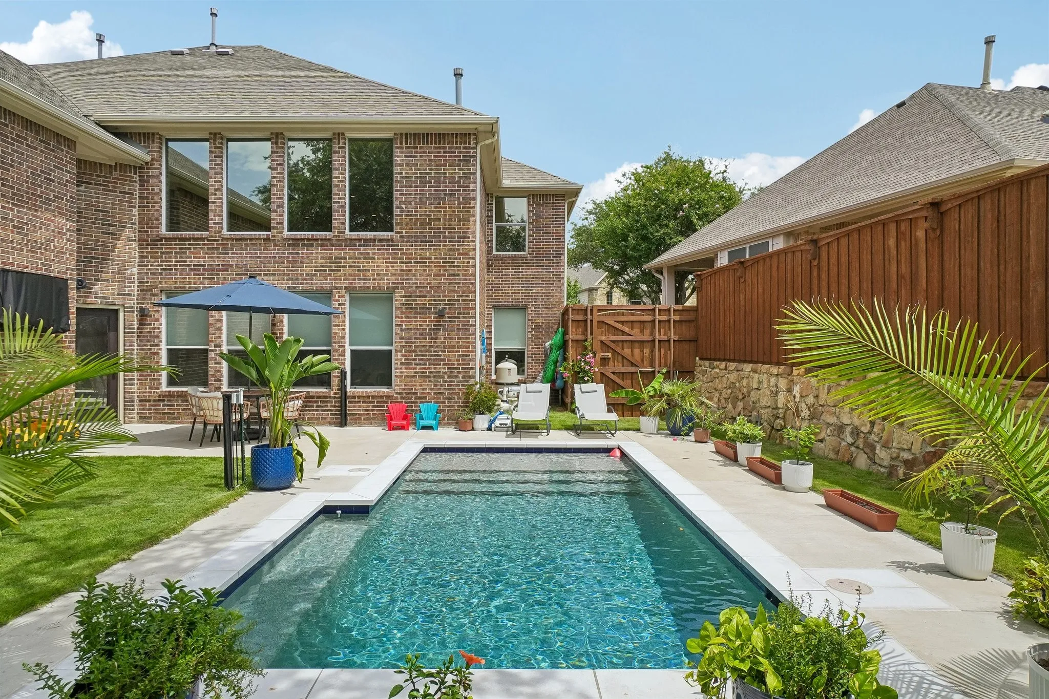 Single Family Residence For Sale in Rockwall County , 1380 Southern Pines Drive, Rockwall, Texas 75087, 5 Bedroom, 4 Bathroom, 3 Garage spaces, 4,482 Sqft, built in 2005, mls#21334681, Real Estate Agent in Rockwall, Homes For Sale in Rockwall county, Homes For Sale in Rockwall, Realtor in Rockwall Texas, Real Estate Brokerage Independent Realty Texas, Luminita Cordes Realtor