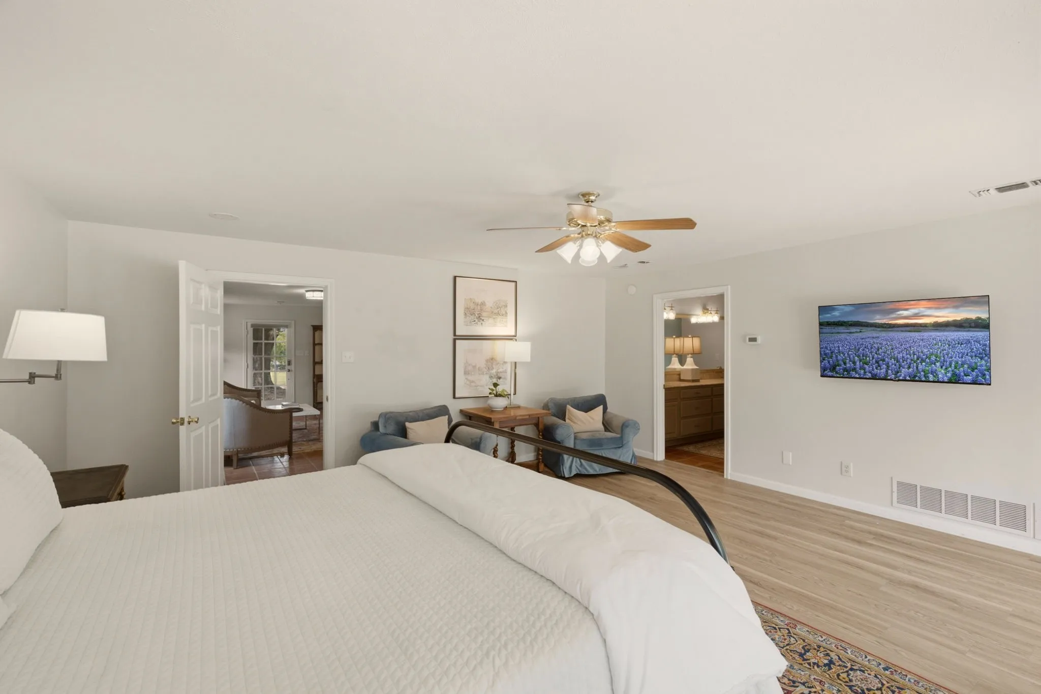 Single Family Residence For Sale in Collin County , 9780 N County Road, Frisco, Texas 75033, 3 Bedroom, 2 Bathroom, 5 Garage spaces, 1,848 Sqft, built in 1986, mls#21335254, Real Estate Agent in Frisco, Homes For Sale in Collin county, Homes For Sale in Frisco, Realtor in Frisco Texas, Real Estate Brokerage Independent Realty Texas, Luminita Cordes Realtor