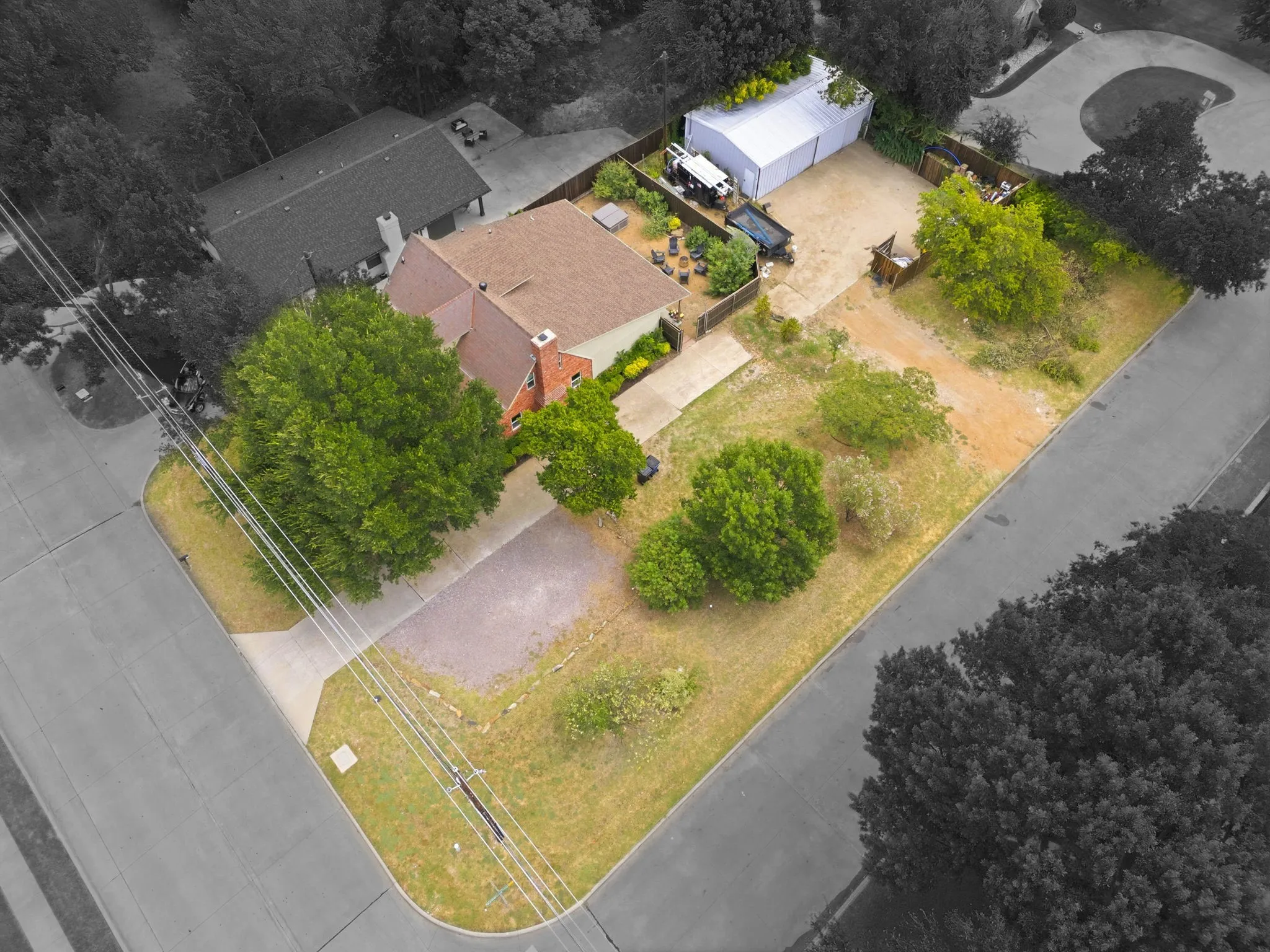 Single Family Residence For Sale in Collin County , 9780 N County Road, Frisco, Texas 75033, 3 Bedroom, 2 Bathroom, 5 Garage spaces, 1,848 Sqft, built in 1986, mls#21335254, Real Estate Agent in Frisco, Homes For Sale in Collin county, Homes For Sale in Frisco, Realtor in Frisco Texas, Real Estate Brokerage Independent Realty Texas, Luminita Cordes Realtor