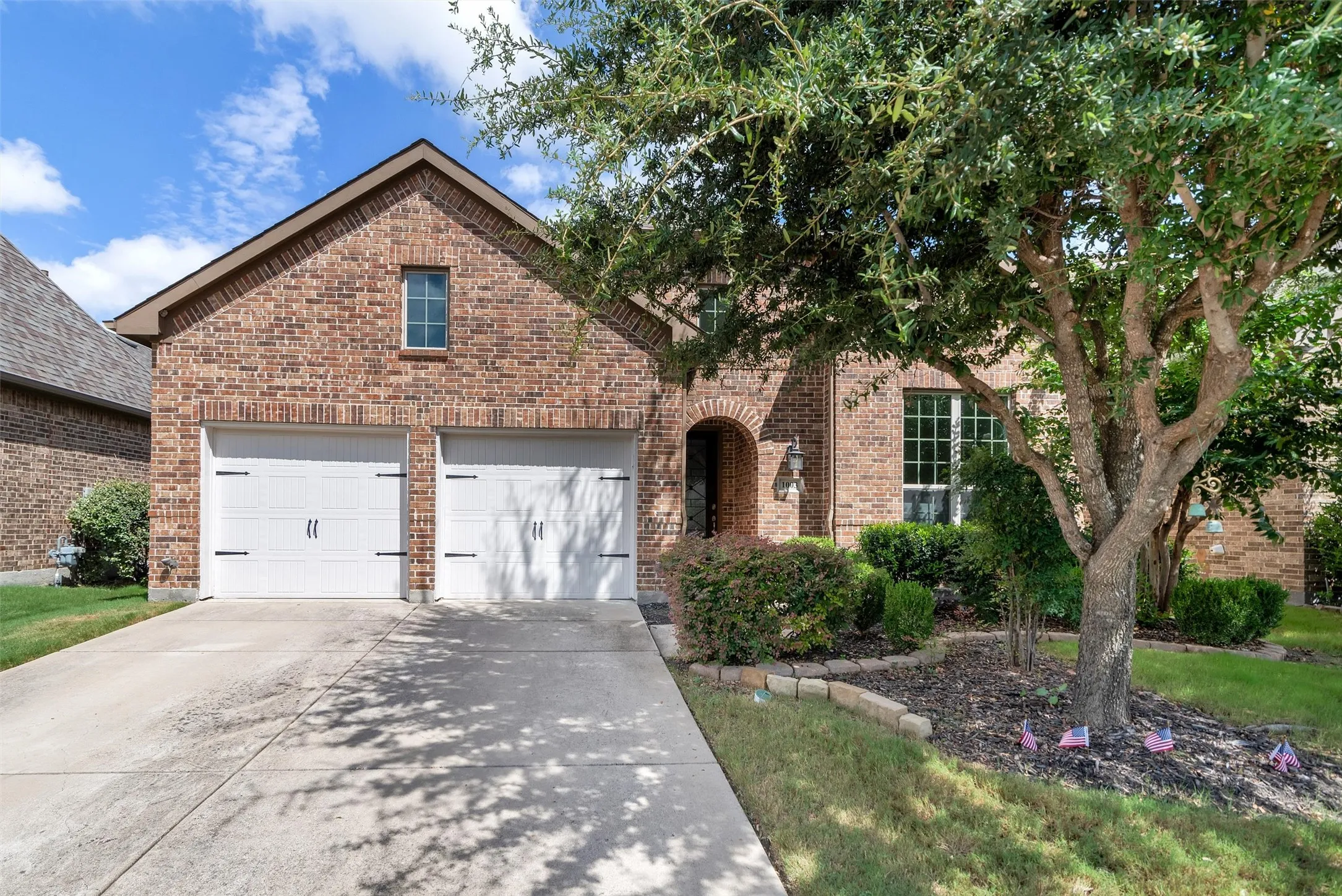 Single Family Residence For Sale in Kaufman County , 1003 Edgefield Lane, Forney, Texas 75126, 4 Bedroom, 2 Bathroom, 2 Garage spaces, 2,056 Sqft, built in 2015, mls#21329061, Real Estate Agent in Forney, Homes For Sale in Kaufman county, Homes For Sale in Forney, Realtor in Forney Texas, Real Estate Brokerage Independent Realty Texas, Luminita Cordes Realtor
