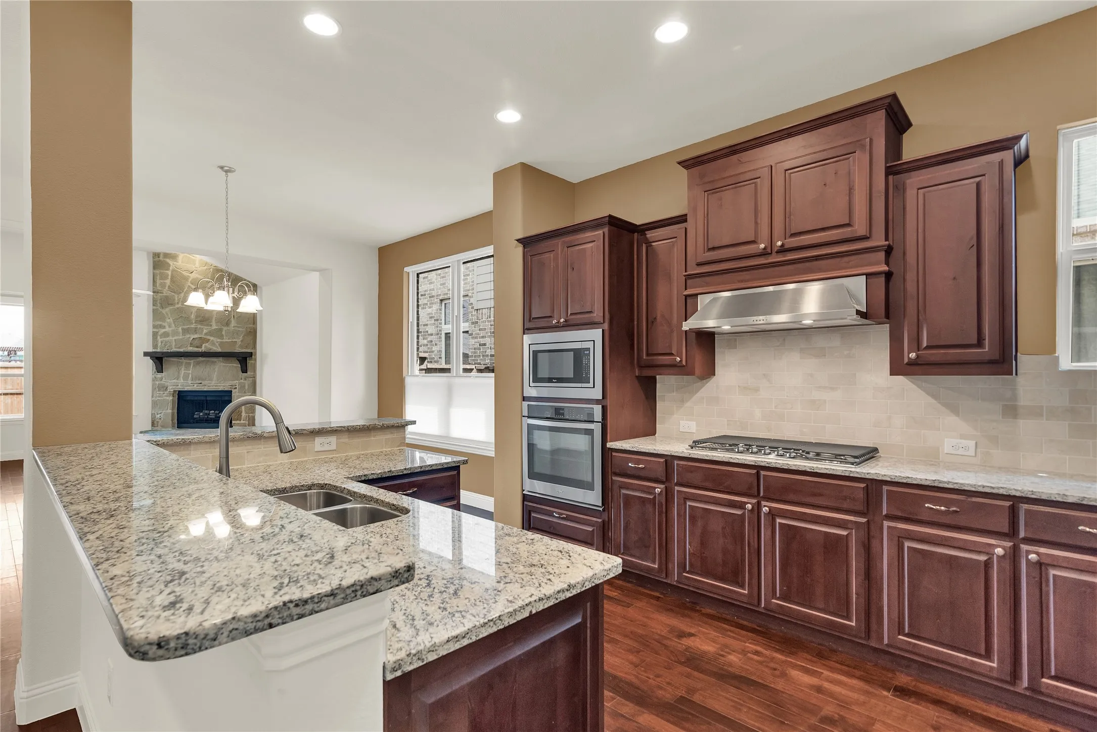 Single Family Residence For Sale in Kaufman County , 1003 Edgefield Lane, Forney, Texas 75126, 4 Bedroom, 2 Bathroom, 2 Garage spaces, 2,056 Sqft, built in 2015, mls#21329061, Real Estate Agent in Forney, Homes For Sale in Kaufman county, Homes For Sale in Forney, Realtor in Forney Texas, Real Estate Brokerage Independent Realty Texas, Luminita Cordes Realtor
