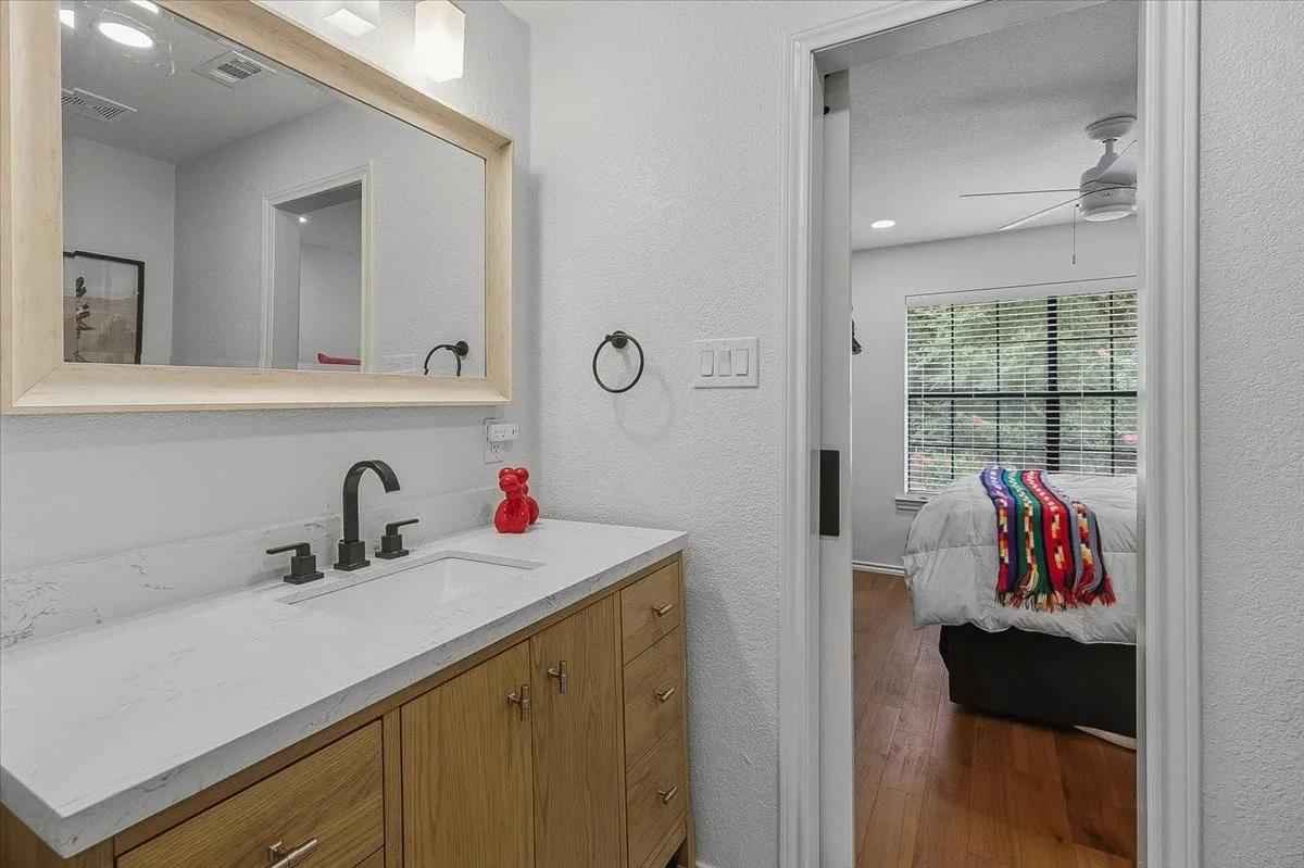 Single Family Residence For Sale in Tarrant County , 4133 Inwood Road, Fort Worth, Texas 76109, 5 Bedroom, 4 Bathroom, 2 Garage spaces, 3,478 Sqft, built in 1977, mls#21335256, Real Estate Agent in Fort Worth, Homes For Sale in Tarrant county, Homes For Sale in Fort Worth, Realtor in Fort Worth Texas, Real Estate Brokerage Independent Realty Texas, Luminita Cordes Realtor