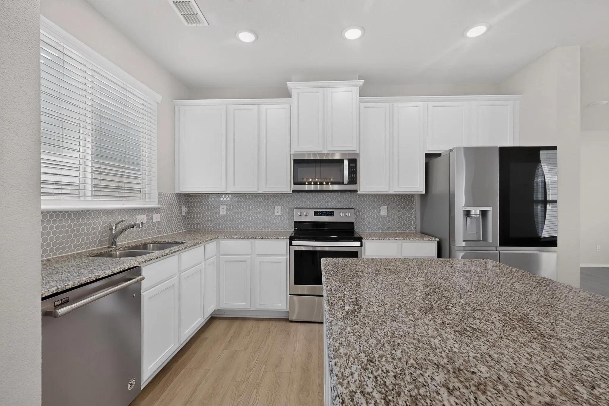 Bright and beautiful kitchen with large island