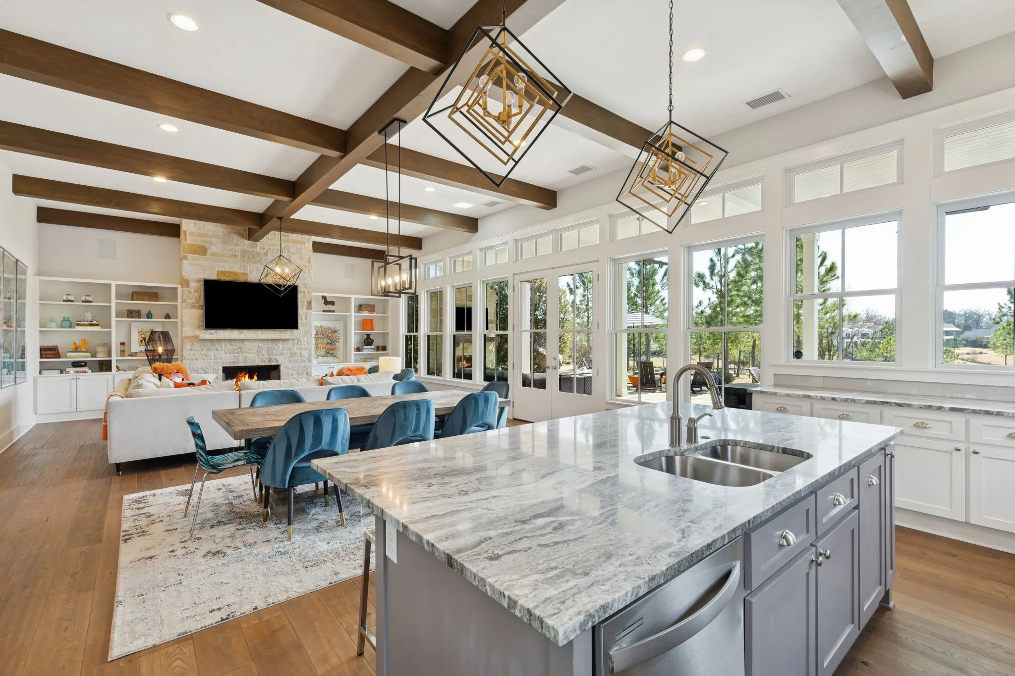 Single Family Residence For Sale in Henderson County , 12735 Sea Island Drive, Malakoff, Texas 75148, 5 Bedroom, 6 Bathroom, 3 Garage spaces, 4,517 Sqft, built in 2018, mls#21335328, Real Estate Agent in Malakoff, Homes For Sale in Henderson county, Homes For Sale in Malakoff, Realtor in Malakoff Texas, Real Estate Brokerage Independent Realty Texas, Luminita Cordes Realtor