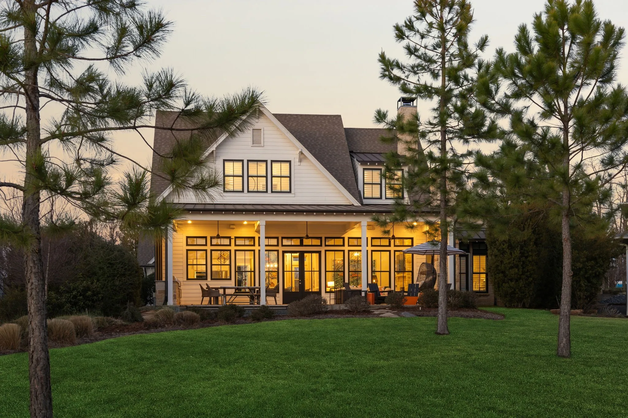 Single Family Residence For Sale in Henderson County , 12735 Sea Island Drive, Malakoff, Texas 75148, 5 Bedroom, 6 Bathroom, 3 Garage spaces, 4,517 Sqft, built in 2018, mls#21335328, Real Estate Agent in Malakoff, Homes For Sale in Henderson county, Homes For Sale in Malakoff, Realtor in Malakoff Texas, Real Estate Brokerage Independent Realty Texas, Luminita Cordes Realtor