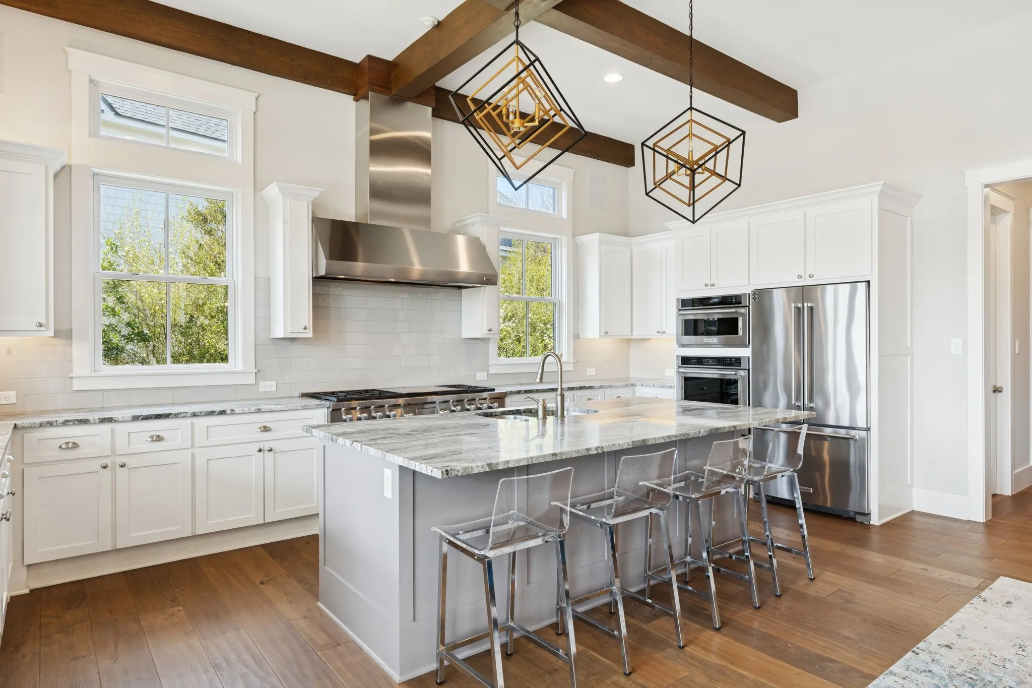 Single Family Residence For Sale in Henderson County , 12735 Sea Island Drive, Malakoff, Texas 75148, 5 Bedroom, 6 Bathroom, 3 Garage spaces, 4,517 Sqft, built in 2018, mls#21335328, Real Estate Agent in Malakoff, Homes For Sale in Henderson county, Homes For Sale in Malakoff, Realtor in Malakoff Texas, Real Estate Brokerage Independent Realty Texas, Luminita Cordes Realtor