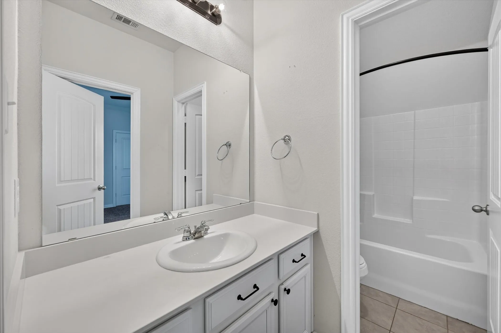 Single Family Residence For Rent in Denton County , 1909 Drover Creek Road, Aubrey, Texas 76227, 4 Bedroom, 4 Bathroom, 3 Garage spaces, 2,986 Sqft, built in 2019, mls#21335313, Real Estate Agent in Aubrey, Homes For Rent in Denton county, Homes For Rent in Aubrey, Realtor in Aubrey Texas, Real Estate Brokerage Independent Realty Texas, Luminita Cordes Realtor