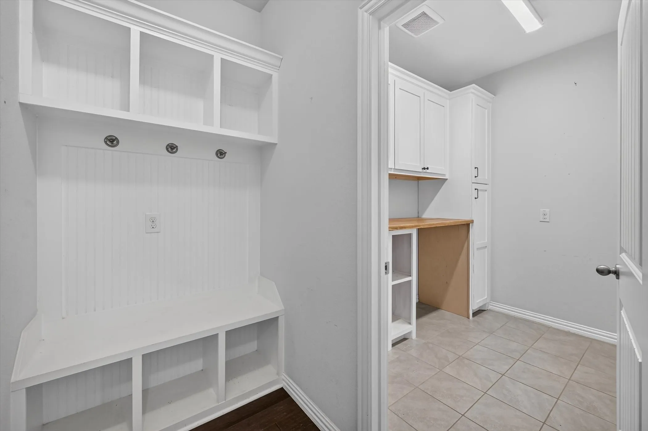 Single Family Residence For Rent in Denton County , 1909 Drover Creek Road, Aubrey, Texas 76227, 4 Bedroom, 4 Bathroom, 3 Garage spaces, 2,986 Sqft, built in 2019, mls#21335313, Real Estate Agent in Aubrey, Homes For Rent in Denton county, Homes For Rent in Aubrey, Realtor in Aubrey Texas, Real Estate Brokerage Independent Realty Texas, Luminita Cordes Realtor