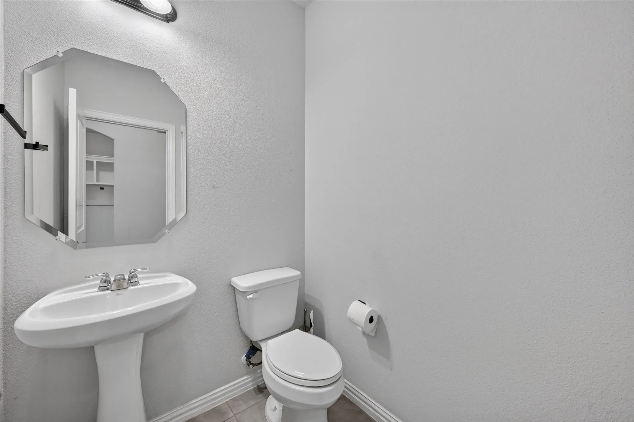 Single Family Residence For Rent in Denton County , 1909 Drover Creek Road, Aubrey, Texas 76227, 4 Bedroom, 4 Bathroom, 3 Garage spaces, 2,986 Sqft, built in 2019, mls#21335313, Real Estate Agent in Aubrey, Homes For Rent in Denton county, Homes For Rent in Aubrey, Realtor in Aubrey Texas, Real Estate Brokerage Independent Realty Texas, Luminita Cordes Realtor