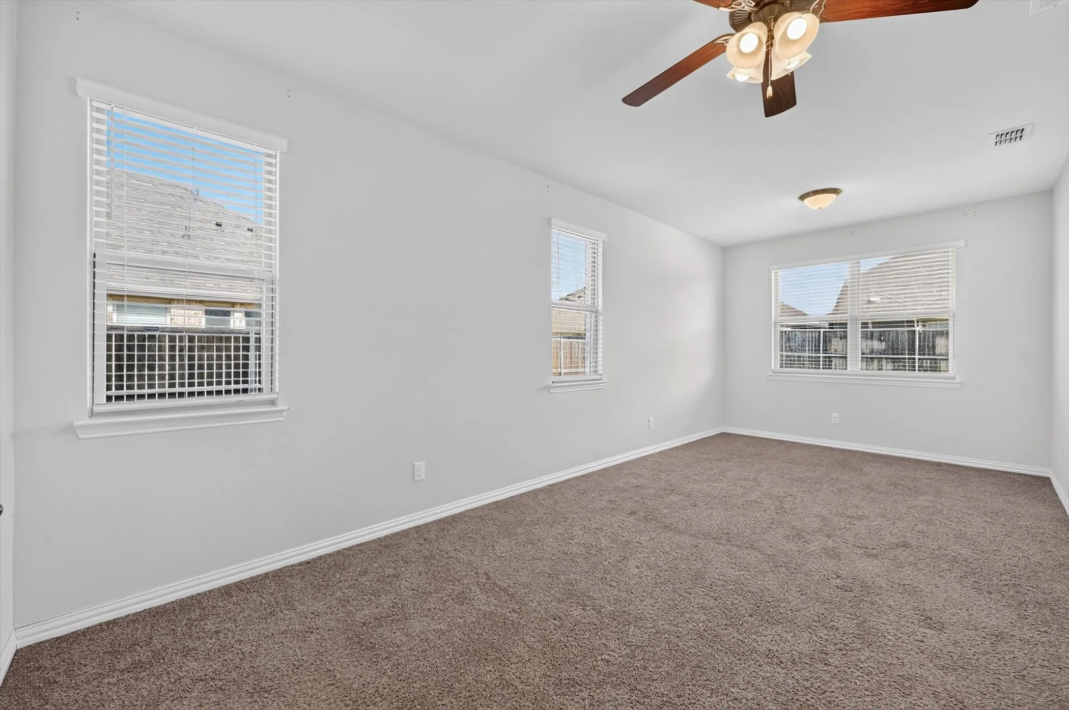 Single Family Residence For Rent in Denton County , 1909 Drover Creek Road, Aubrey, Texas 76227, 4 Bedroom, 4 Bathroom, 3 Garage spaces, 2,986 Sqft, built in 2019, mls#21335313, Real Estate Agent in Aubrey, Homes For Rent in Denton county, Homes For Rent in Aubrey, Realtor in Aubrey Texas, Real Estate Brokerage Independent Realty Texas, Luminita Cordes Realtor