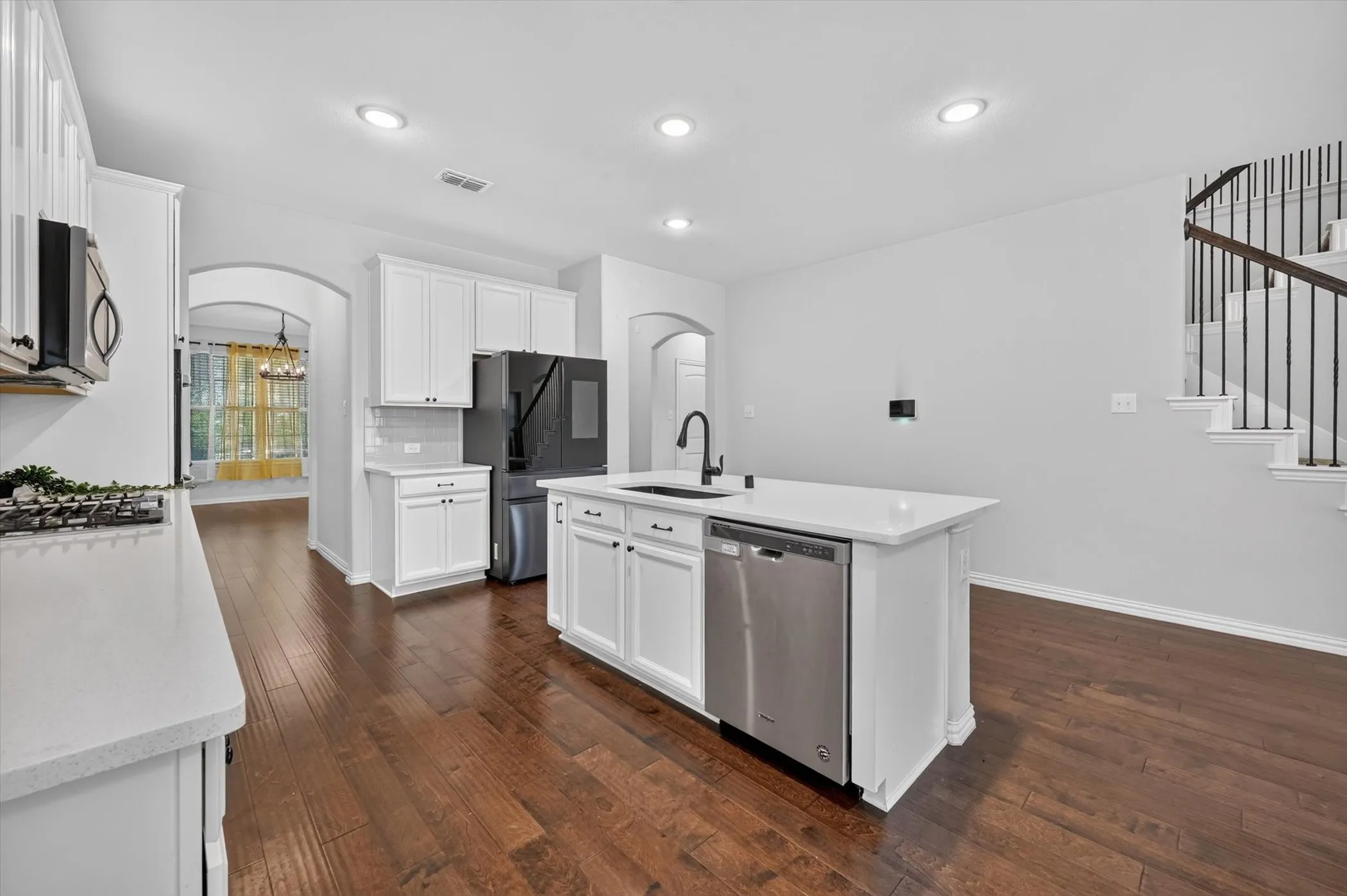Single Family Residence For Rent in Denton County , 1909 Drover Creek Road, Aubrey, Texas 76227, 4 Bedroom, 4 Bathroom, 3 Garage spaces, 2,986 Sqft, built in 2019, mls#21335313, Real Estate Agent in Aubrey, Homes For Rent in Denton county, Homes For Rent in Aubrey, Realtor in Aubrey Texas, Real Estate Brokerage Independent Realty Texas, Luminita Cordes Realtor