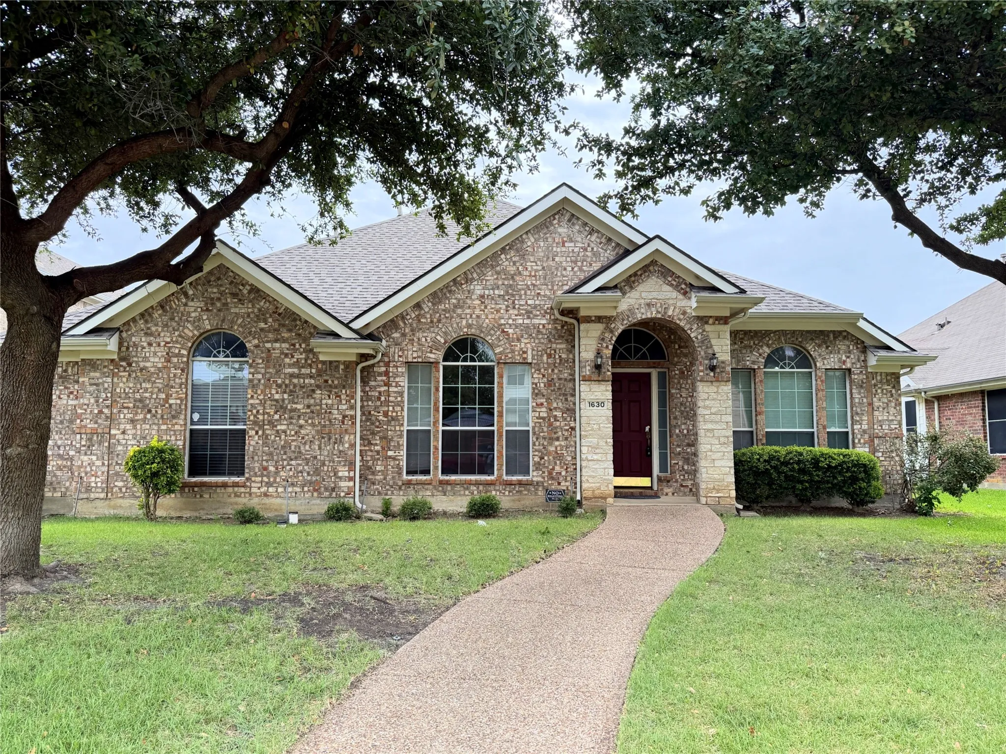 Single Family Residence For Rent in Denton County , 1630 Lagonda Lane, Frisco, Texas 75034, 4 Bedroom, 2 Bathroom, 2 Garage spaces, 2,522 Sqft, built in 2002, Price $2,750, mls#21332939, Real Estate Agent in Frisco, Homes For Rent in Denton county, Homes For Rent in Frisco, Realtor in Frisco Texas, Real Estate Brokerage Independent Realty Texas, Luminita Cordes Realtor