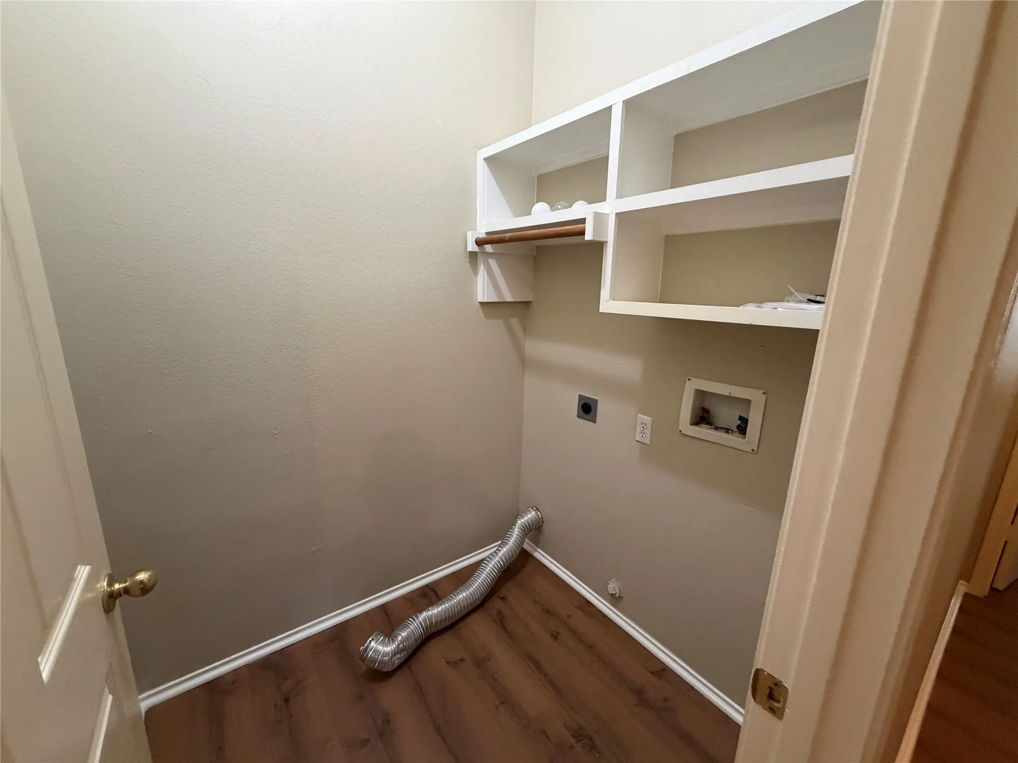 Single Family Residence For Rent in Denton County , 1630 Lagonda Lane, Frisco, Texas 75034, 4 Bedroom, 2 Bathroom, 2 Garage spaces, 2,522 Sqft, built in 2002, Price $2,750, mls#21332939, Real Estate Agent in Frisco, Homes For Rent in Denton county, Homes For Rent in Frisco, Realtor in Frisco Texas, Real Estate Brokerage Independent Realty Texas, Luminita Cordes Realtor