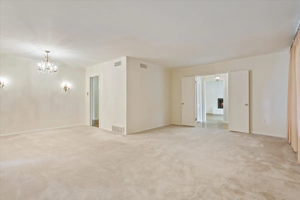 Living dining area