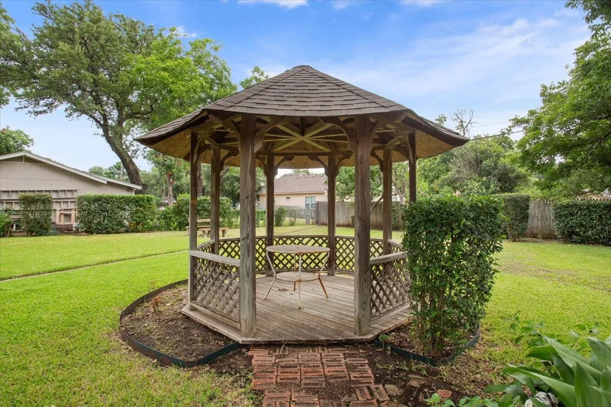 Gazebo feature in backyard