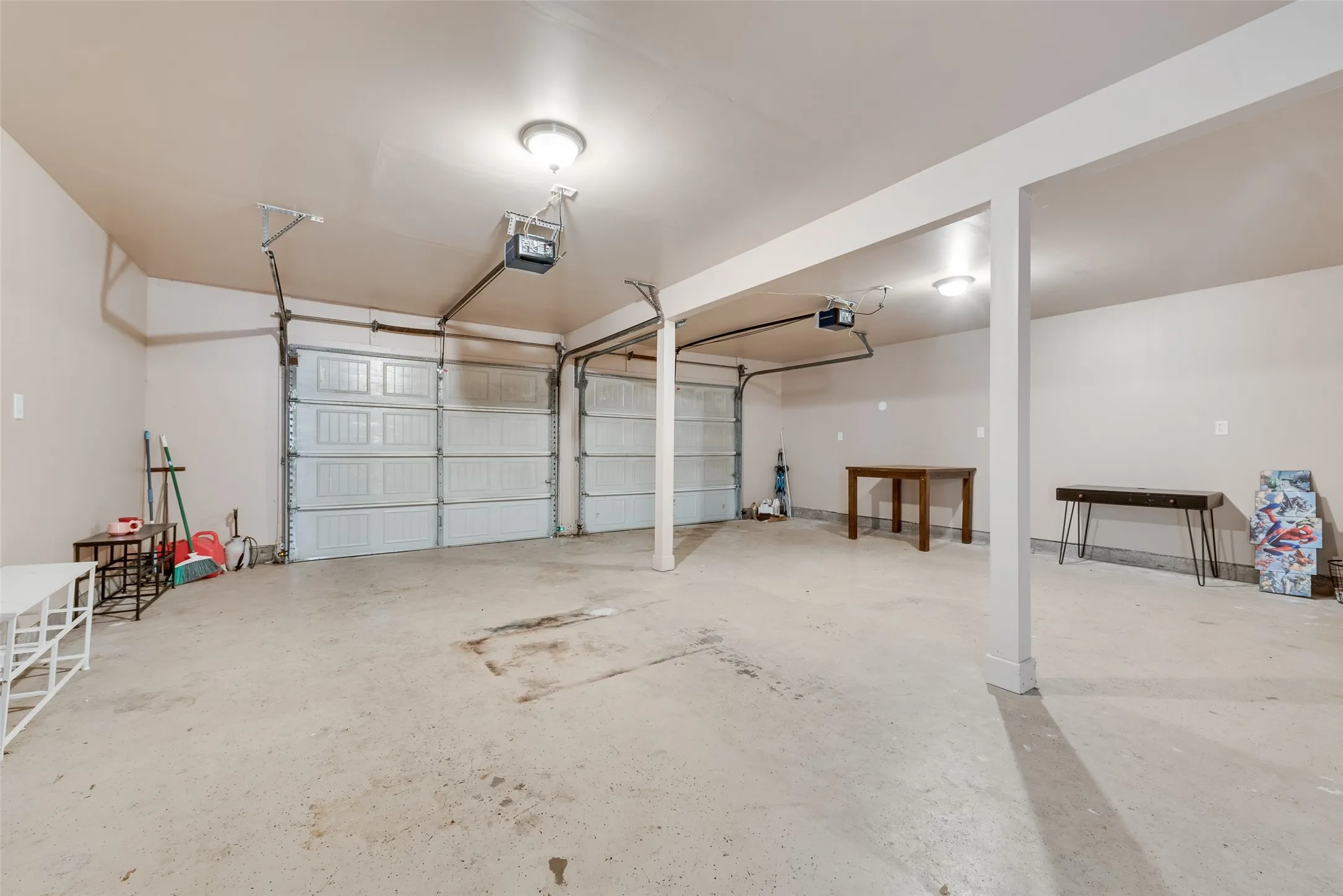 Attached 2 car garage