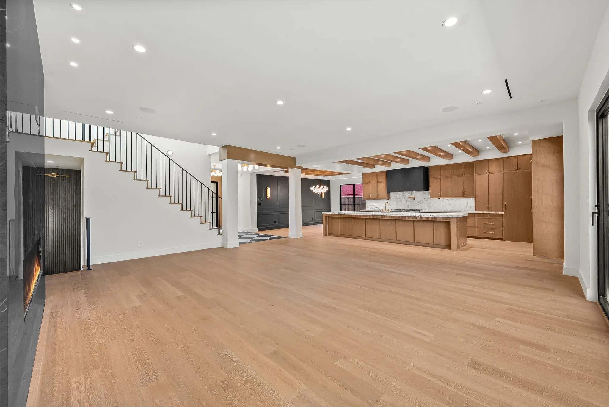 Single Family Residence For Sale in Dallas County , 3308 Rosedale Avenue, University Park, Texas 75205, 4 Bedroom, 5 Bathroom, 2 Garage spaces, 5,260 Sqft, built in 2013, mls#21332626, Real Estate Agent in University Park, Homes For Sale in Dallas county, Homes For Sale in University Park, Realtor in University Park Texas, Real Estate Brokerage Independent Realty Texas, Luminita Cordes Realtor