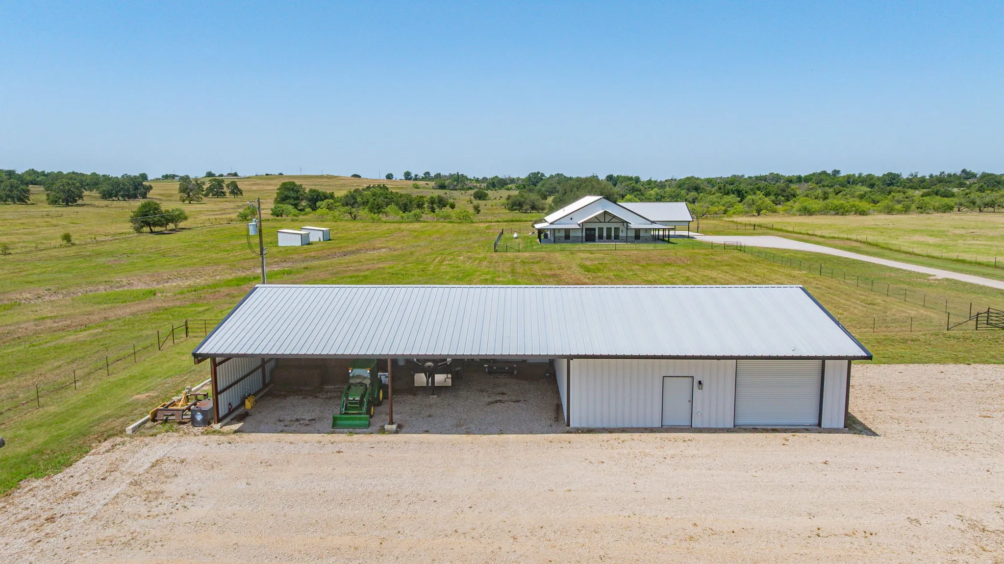 Farm For Sale in Erath County , 385 Private Road 1733, Stephenville, Texas 76401, 4 Bedroom, 4 Bathroom, Garage spaces, 4,161 Sqft, built in 2023, mls#21329412, Real Estate Agent in Stephenville, Homes For Sale in Erath county, Homes For Sale in Stephenville, Realtor in Stephenville Texas, Real Estate Brokerage Independent Realty Texas, Luminita Cordes Realtor