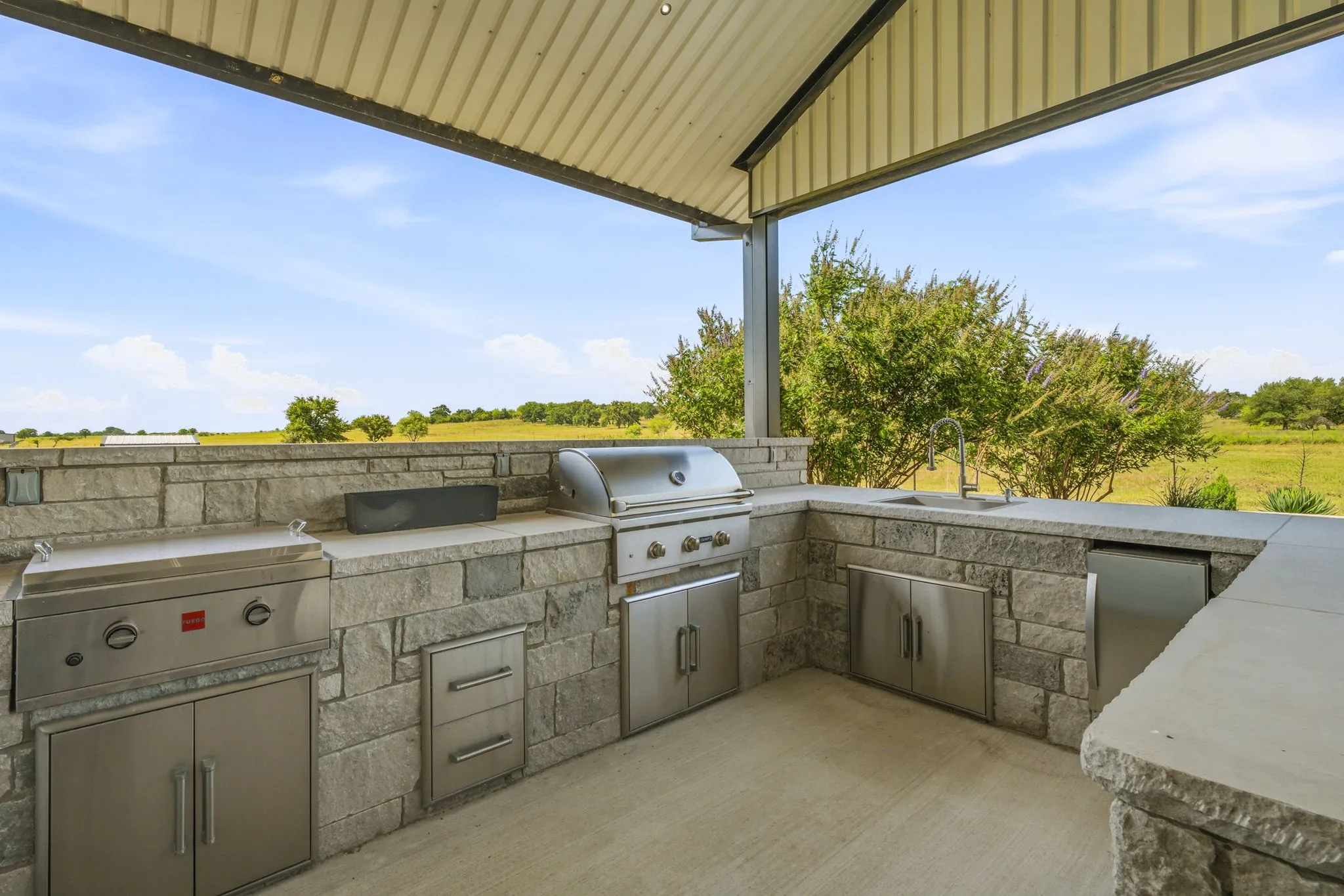 Farm For Sale in Erath County , 385 Private Road 1733, Stephenville, Texas 76401, 4 Bedroom, 4 Bathroom, Garage spaces, 4,161 Sqft, built in 2023, mls#21329412, Real Estate Agent in Stephenville, Homes For Sale in Erath county, Homes For Sale in Stephenville, Realtor in Stephenville Texas, Real Estate Brokerage Independent Realty Texas, Luminita Cordes Realtor