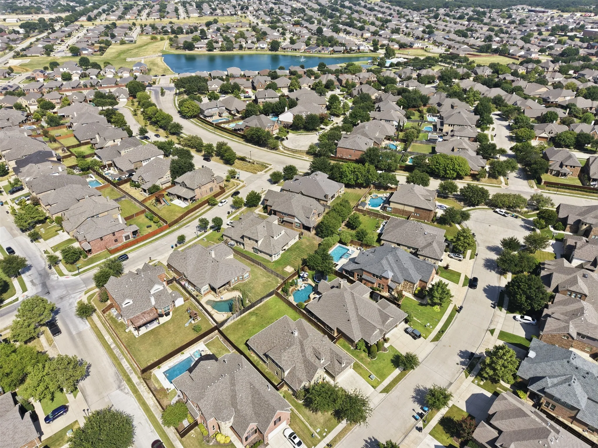 Single Family Residence For Sale in Tarrant County , 12909 Grandstand Way, Fort Worth, Texas 76244, 4 Bedroom, 4 Bathroom, 2 Garage spaces, 3,979 Sqft, built in 2009, mls#21335062, Real Estate Agent in Fort Worth, Homes For Sale in Tarrant county, Homes For Sale in Fort Worth, Realtor in Fort Worth Texas, Real Estate Brokerage Independent Realty Texas, Luminita Cordes Realtor