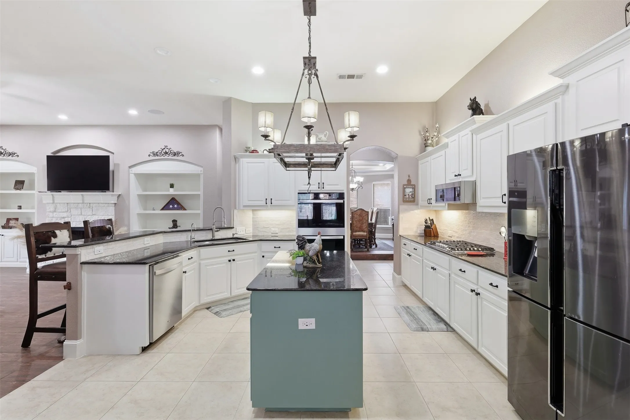 Single Family Residence For Sale in Tarrant County , 12909 Grandstand Way, Fort Worth, Texas 76244, 4 Bedroom, 4 Bathroom, 2 Garage spaces, 3,979 Sqft, built in 2009, mls#21335062, Real Estate Agent in Fort Worth, Homes For Sale in Tarrant county, Homes For Sale in Fort Worth, Realtor in Fort Worth Texas, Real Estate Brokerage Independent Realty Texas, Luminita Cordes Realtor