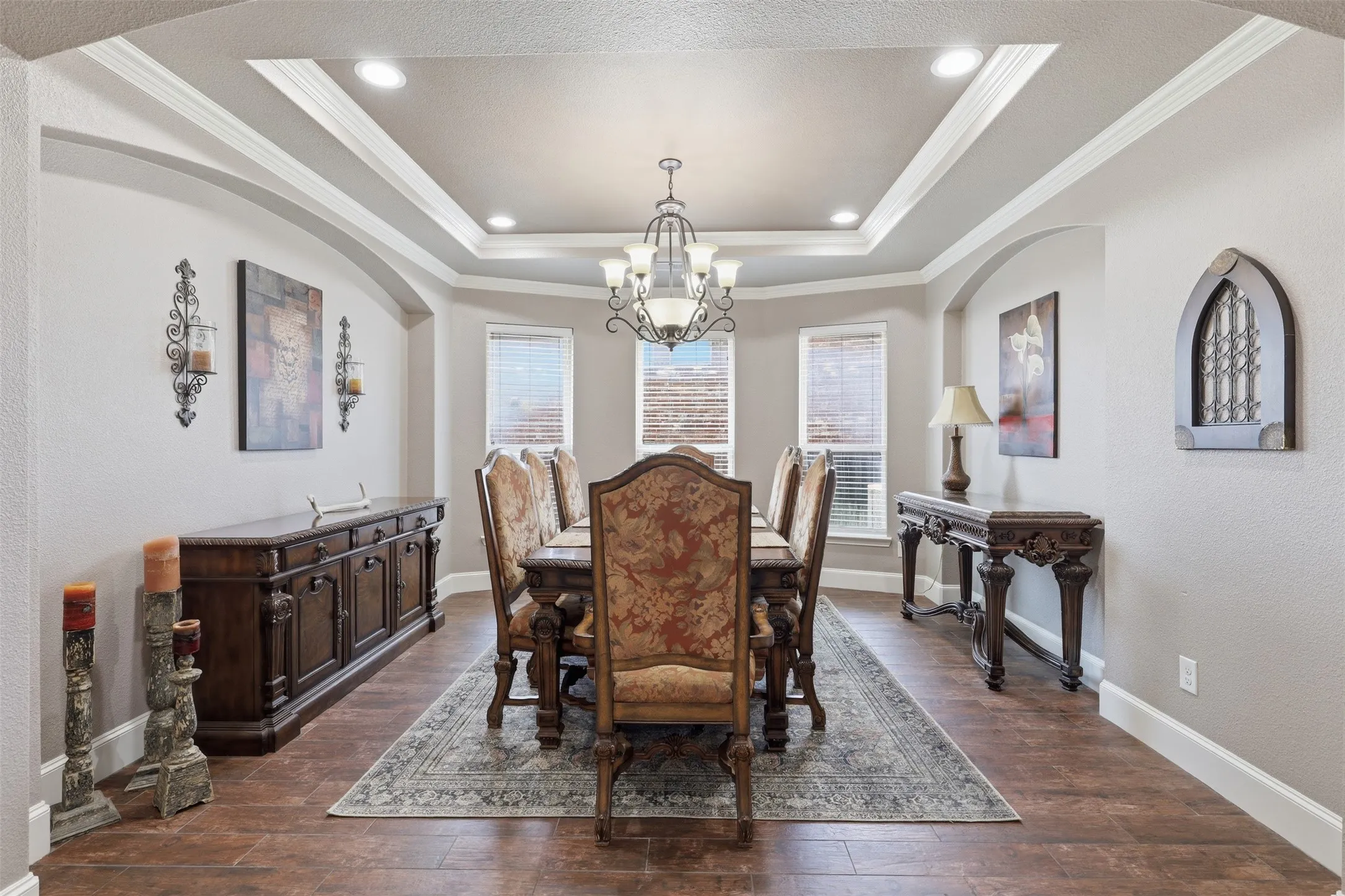 Formal Dining