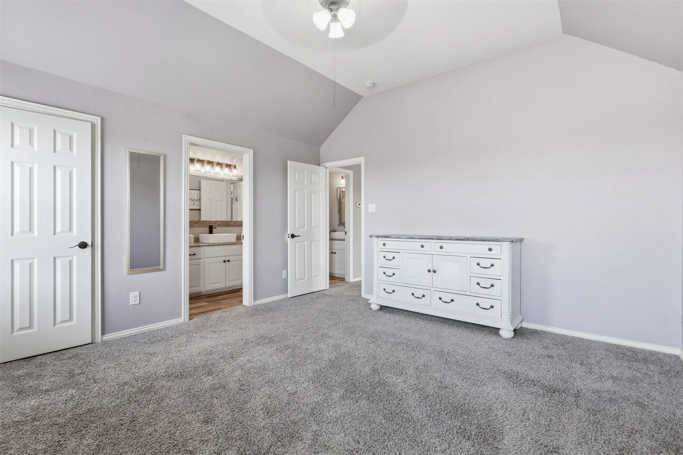 2nd floor bedroom