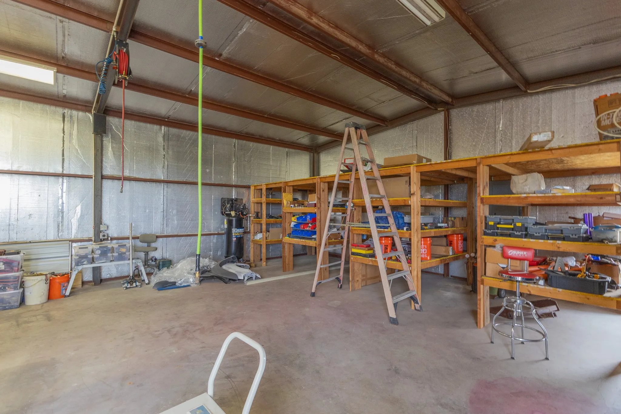 Farm For Sale in Williamson County , 401 County Road 330, Granger, Texas 76530, 3 Bedroom, 3 Bathroom, 4 Garage spaces, 2,016 Sqft, built in 2003, mls#21335374, Real Estate Agent in Granger, Homes For Sale in Williamson county, Homes For Sale in Granger, Realtor in Granger Texas, Real Estate Brokerage Independent Realty Texas, Luminita Cordes Realtor
