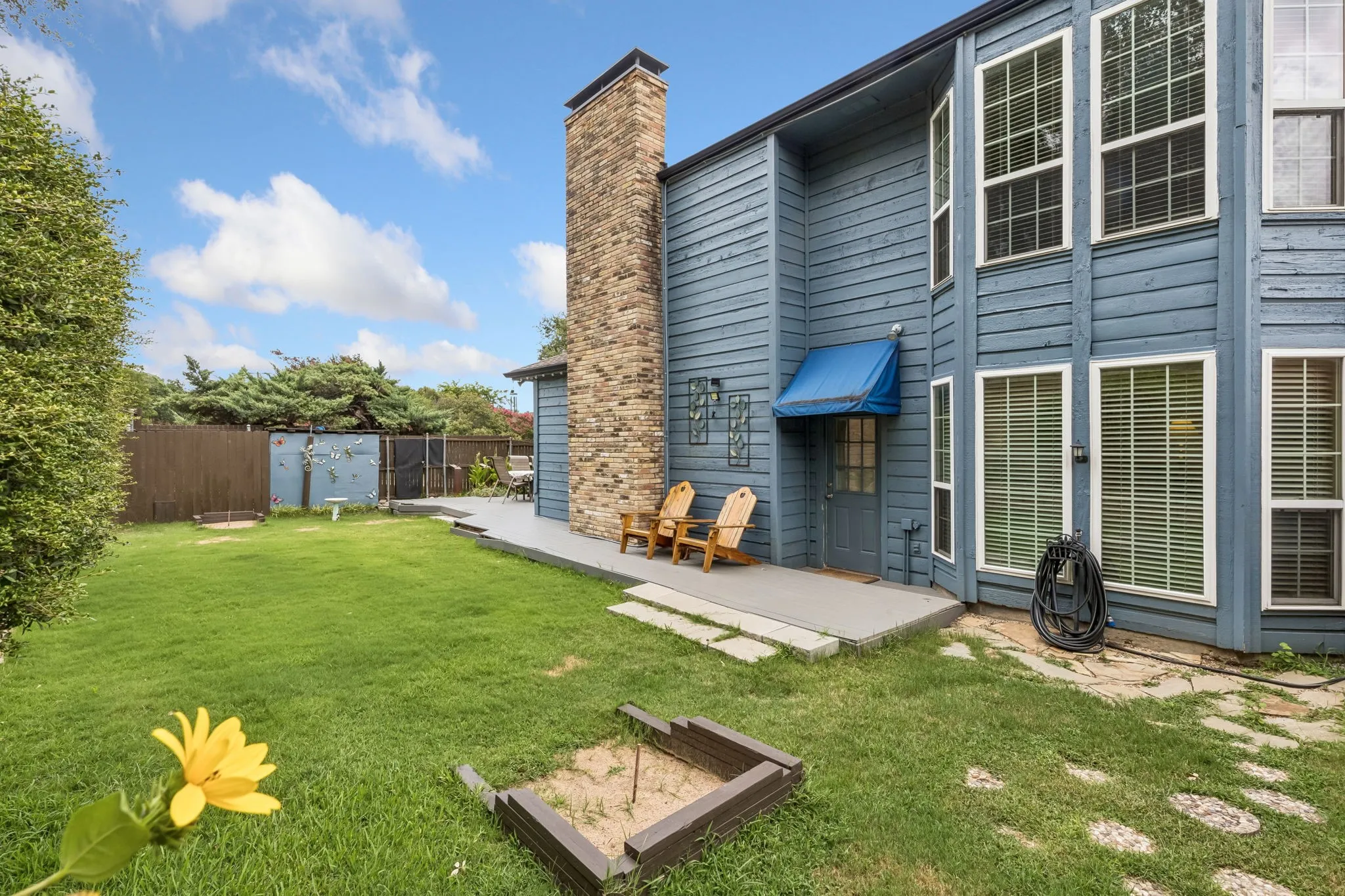 Single Family Residence For Sale in Dallas County , 3101 Becky Court, Garland, Texas 75044, 3 Bedroom, 3 Bathroom, 2 Garage spaces, 2,188 Sqft, built in 1979, mls#21335184, Real Estate Agent in Garland, Homes For Sale in Dallas county, Homes For Sale in Garland, Realtor in Garland Texas, Real Estate Brokerage Independent Realty Texas, Luminita Cordes Realtor