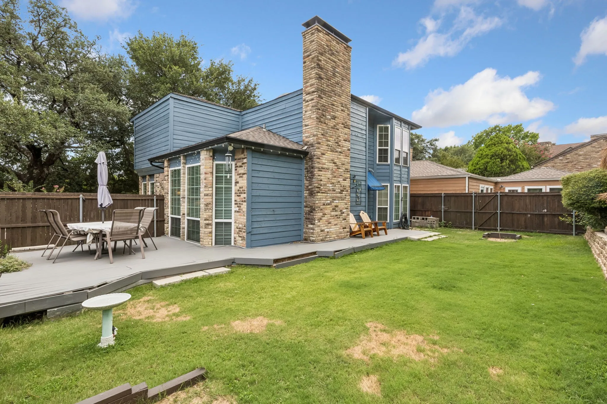 Single Family Residence For Sale in Dallas County , 3101 Becky Court, Garland, Texas 75044, 3 Bedroom, 3 Bathroom, 2 Garage spaces, 2,188 Sqft, built in 1979, mls#21335184, Real Estate Agent in Garland, Homes For Sale in Dallas county, Homes For Sale in Garland, Realtor in Garland Texas, Real Estate Brokerage Independent Realty Texas, Luminita Cordes Realtor