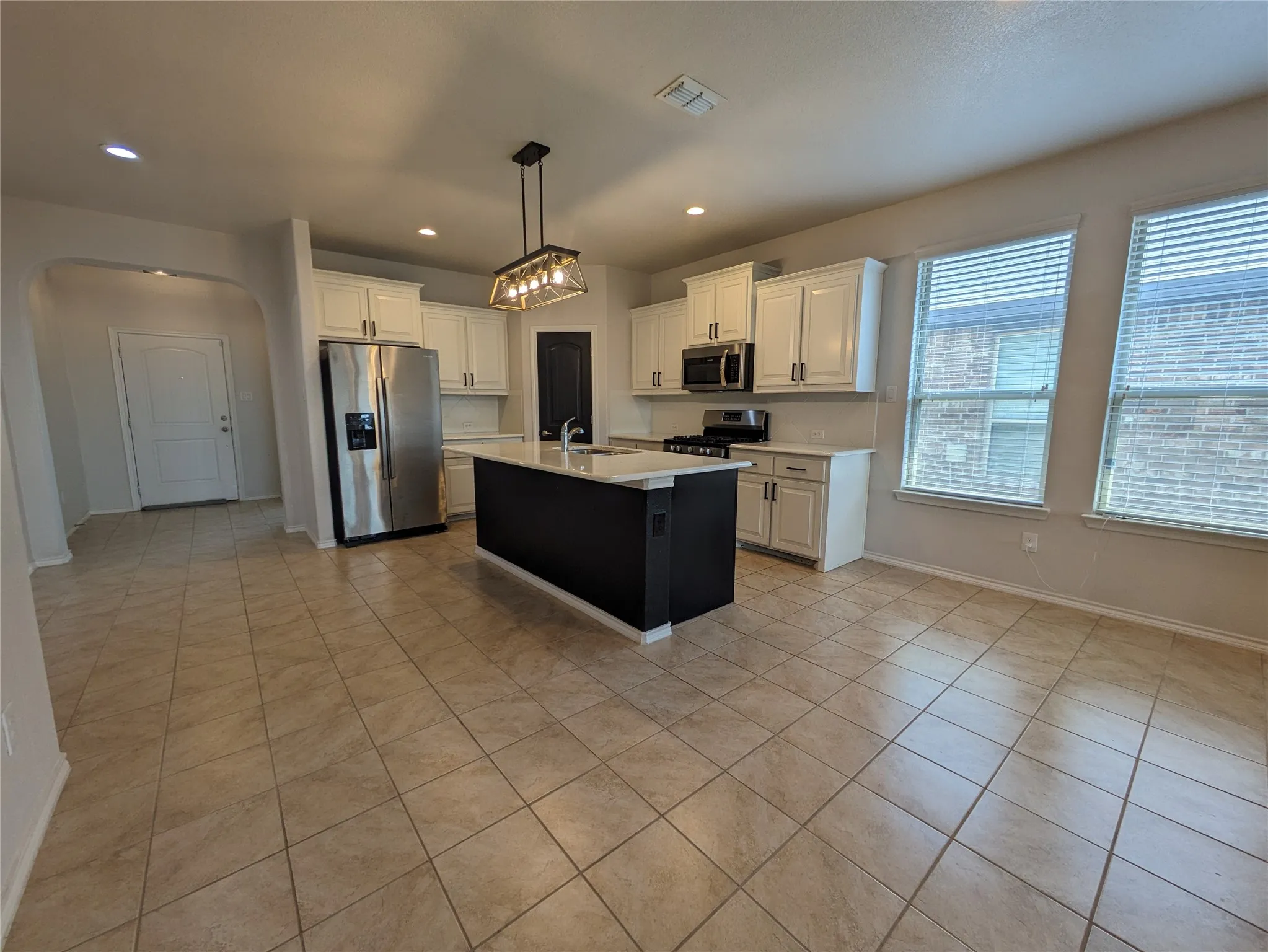 Single Family Residence For Rent in Tarrant County , 1108 Bowlus Drive, Fort Worth, Texas 76177, 3 Bedroom, 2 Bathroom, 2 Garage spaces, 1,836 Sqft, built in 2018, mls#21335381, Real Estate Agent in Fort Worth, Homes For Rent in Tarrant county, Homes For Rent in Fort Worth, Realtor in Fort Worth Texas, Real Estate Brokerage Independent Realty Texas, Luminita Cordes Realtor