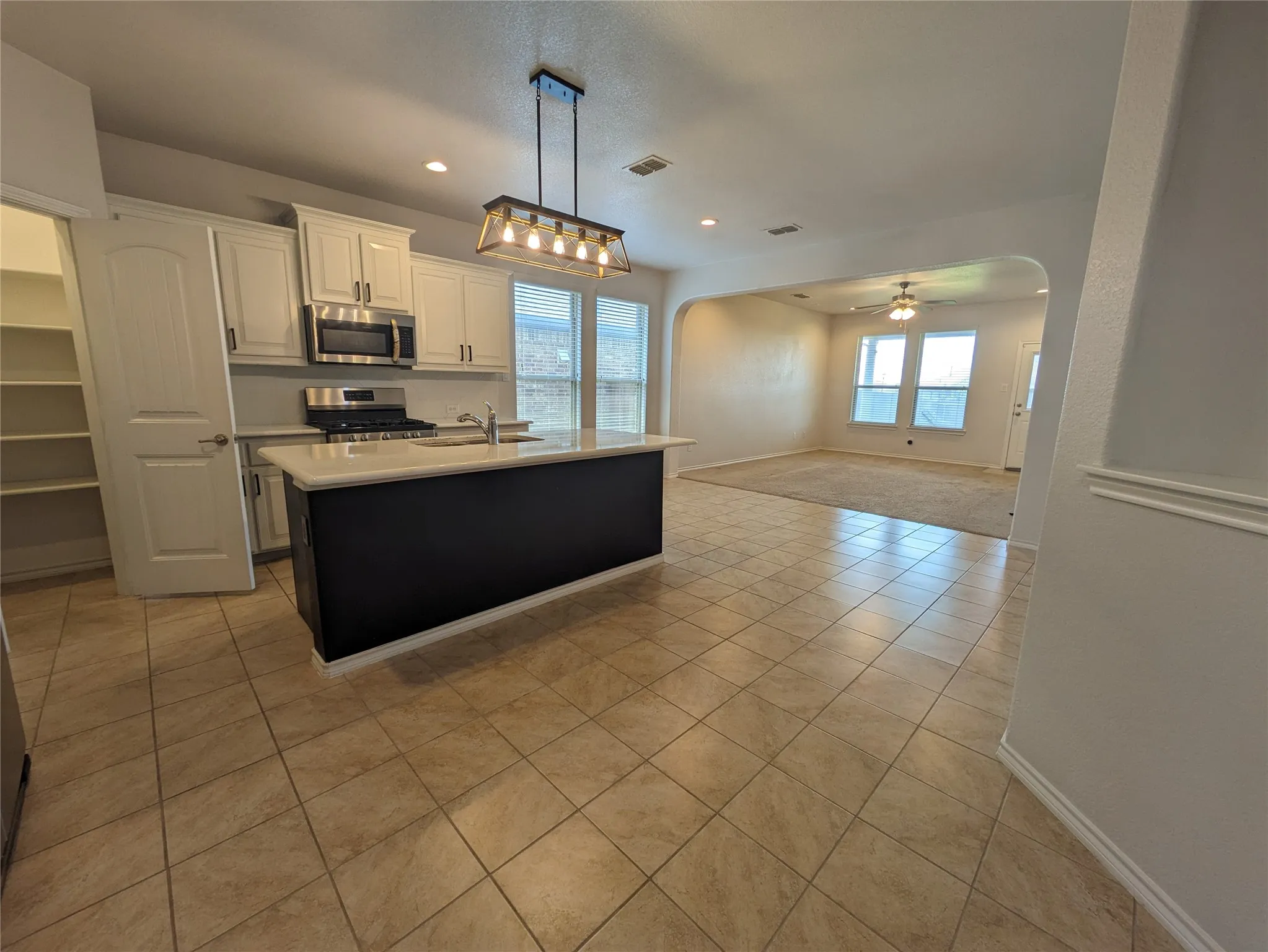 Single Family Residence For Rent in Tarrant County , 1108 Bowlus Drive, Fort Worth, Texas 76177, 3 Bedroom, 2 Bathroom, 2 Garage spaces, 1,836 Sqft, built in 2018, mls#21335381, Real Estate Agent in Fort Worth, Homes For Rent in Tarrant county, Homes For Rent in Fort Worth, Realtor in Fort Worth Texas, Real Estate Brokerage Independent Realty Texas, Luminita Cordes Realtor