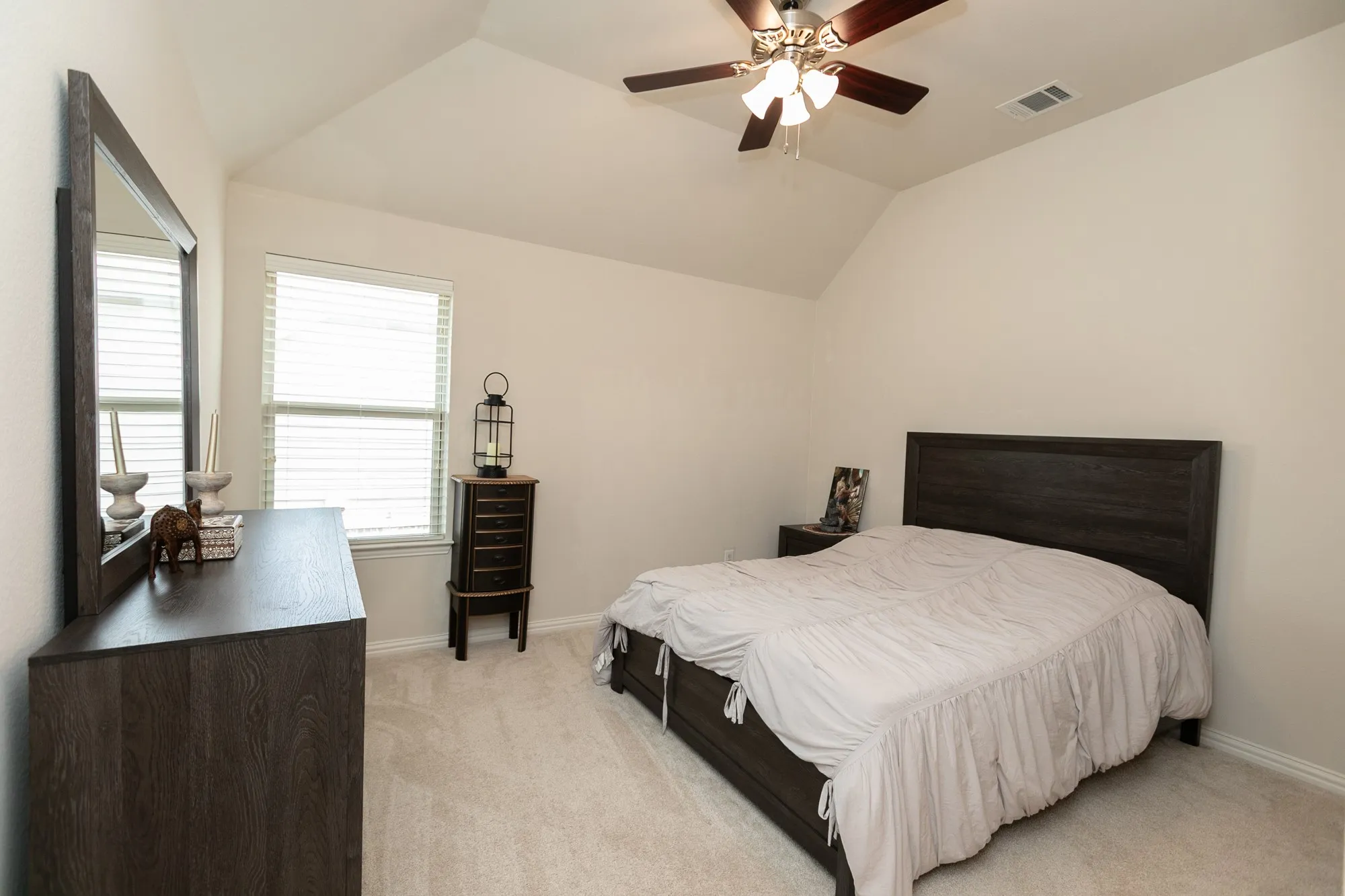 Single Family Residence For Sale in Denton County , 4637 Seabiscuit Street, Carrollton, Texas 75010, 4 Bedroom, 4 Bathroom, 2 Garage spaces, 3,522 Sqft, built in 2014, mls#21335331, Real Estate Agent in Carrollton, Homes For Sale in Denton county, Homes For Sale in Carrollton, Realtor in Carrollton Texas, Real Estate Brokerage Independent Realty Texas, Luminita Cordes Realtor