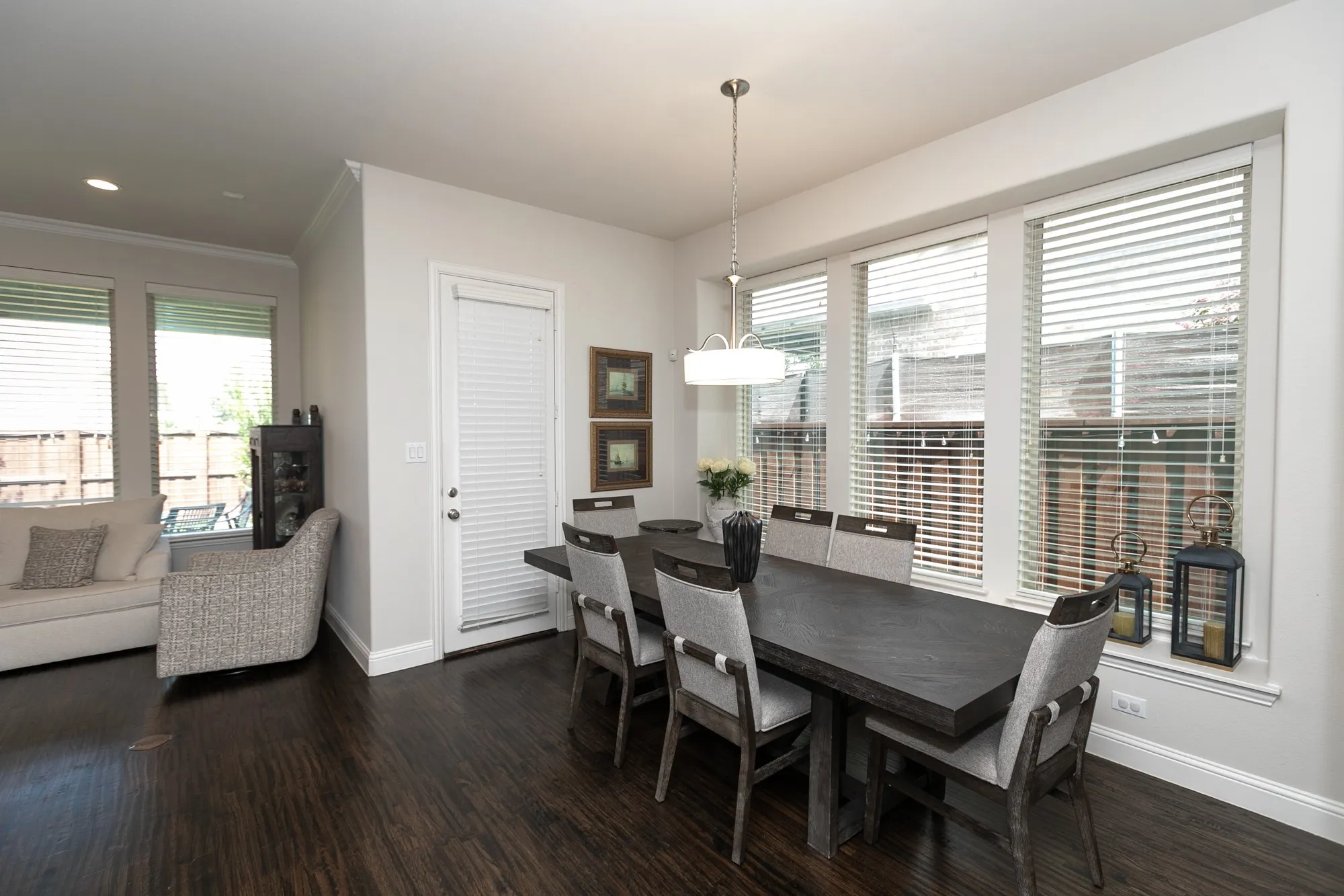 Single Family Residence For Sale in Denton County , 4637 Seabiscuit Street, Carrollton, Texas 75010, 4 Bedroom, 4 Bathroom, 2 Garage spaces, 3,522 Sqft, built in 2014, mls#21335331, Real Estate Agent in Carrollton, Homes For Sale in Denton county, Homes For Sale in Carrollton, Realtor in Carrollton Texas, Real Estate Brokerage Independent Realty Texas, Luminita Cordes Realtor