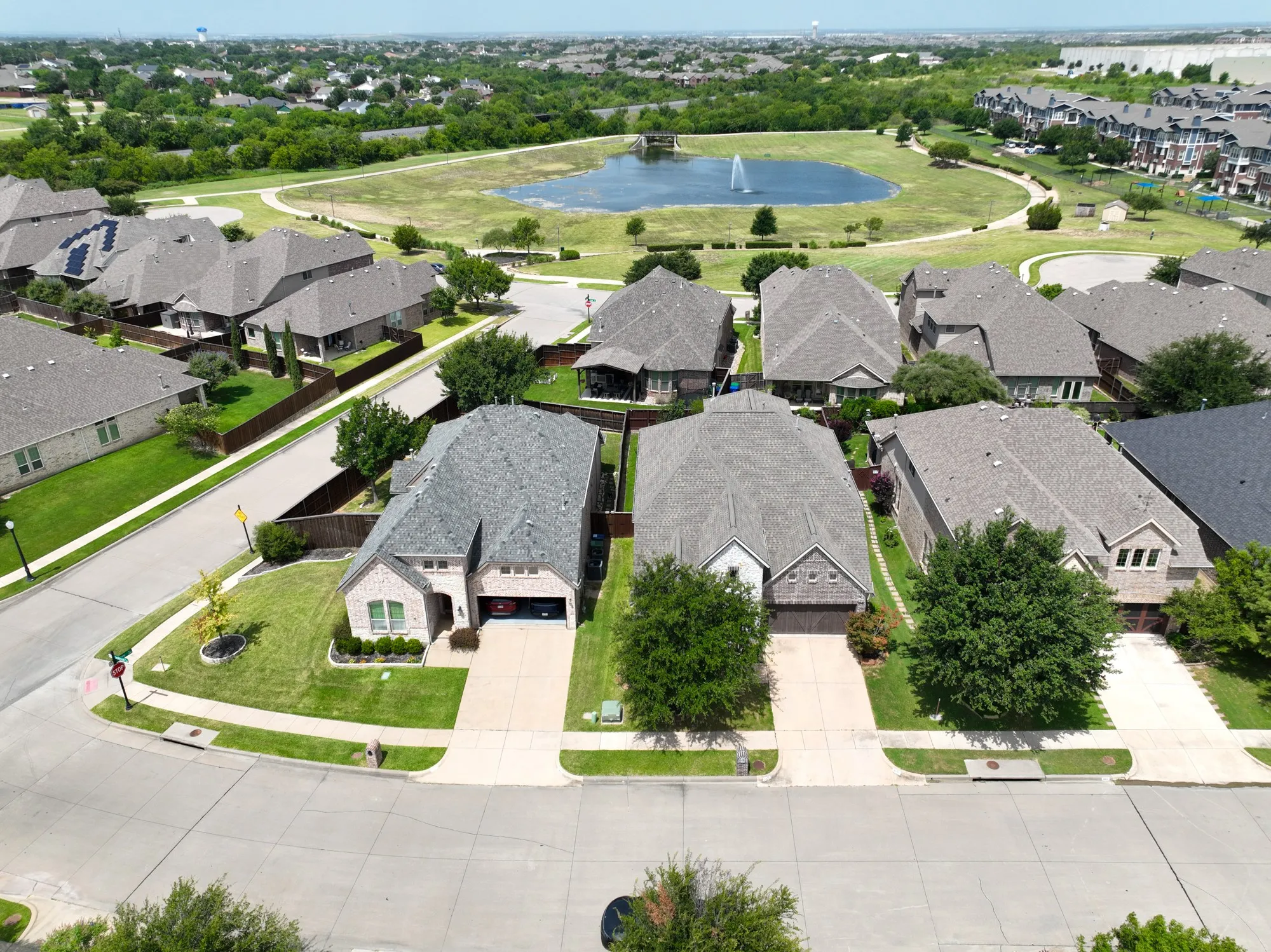 Single Family Residence For Sale in Denton County , 4637 Seabiscuit Street, Carrollton, Texas 75010, 4 Bedroom, 4 Bathroom, 2 Garage spaces, 3,522 Sqft, built in 2014, mls#21335331, Real Estate Agent in Carrollton, Homes For Sale in Denton county, Homes For Sale in Carrollton, Realtor in Carrollton Texas, Real Estate Brokerage Independent Realty Texas, Luminita Cordes Realtor