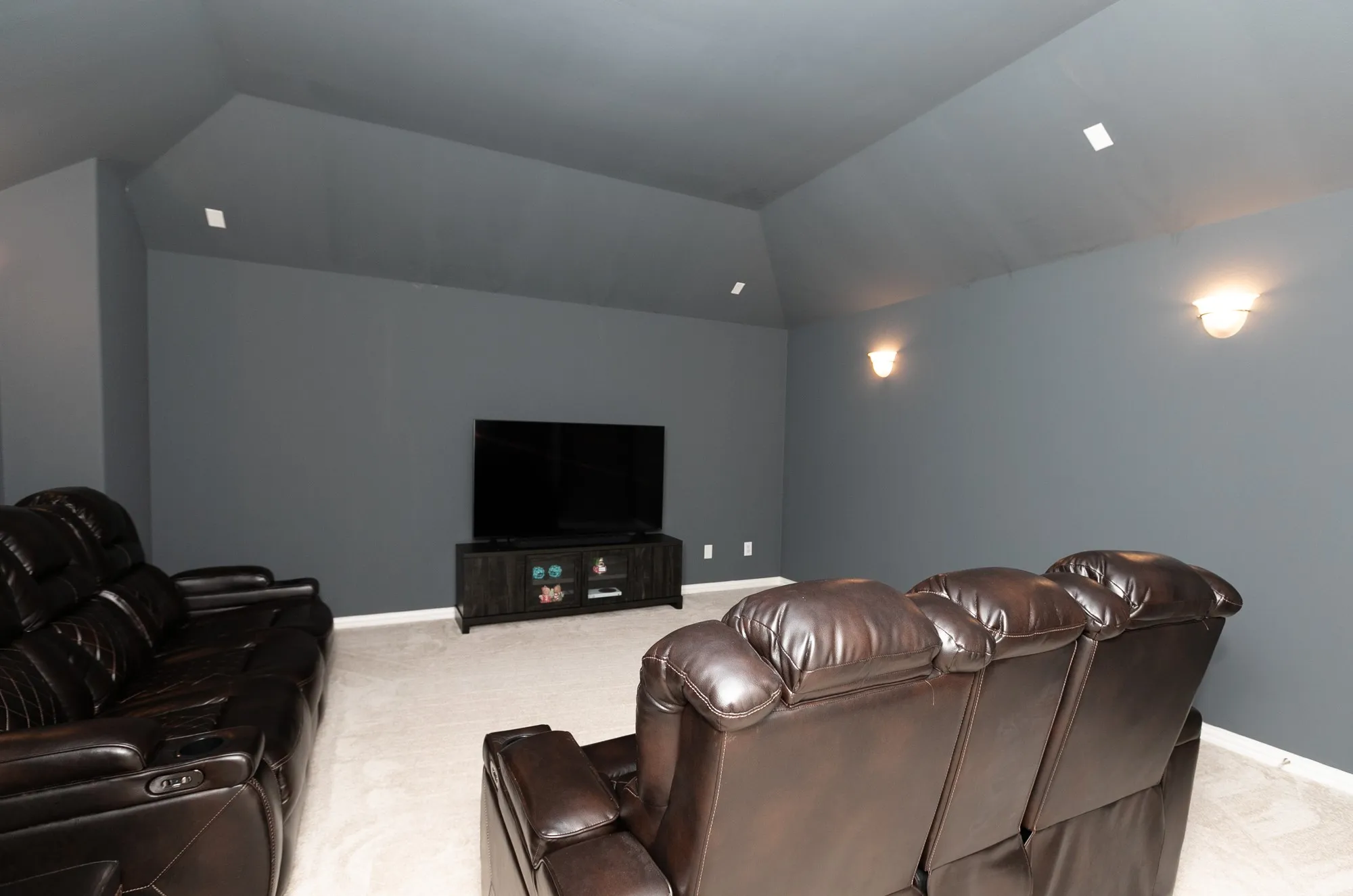 Single Family Residence For Sale in Denton County , 4637 Seabiscuit Street, Carrollton, Texas 75010, 4 Bedroom, 4 Bathroom, 2 Garage spaces, 3,522 Sqft, built in 2014, mls#21335331, Real Estate Agent in Carrollton, Homes For Sale in Denton county, Homes For Sale in Carrollton, Realtor in Carrollton Texas, Real Estate Brokerage Independent Realty Texas, Luminita Cordes Realtor