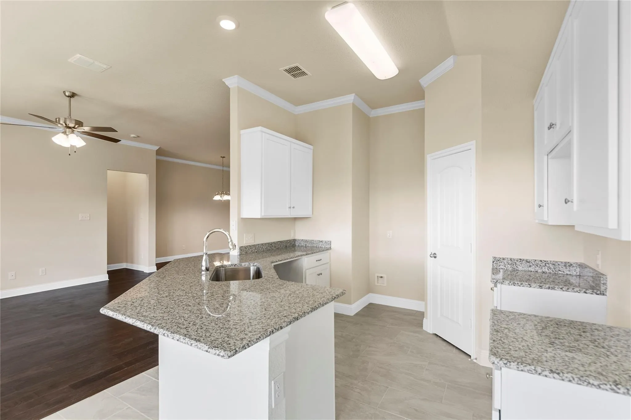 Single Family Residence For Sale in Collin County , 316 Pennington Road, Josephine, Texas 75173, 3 Bedroom, 2 Bathroom, 2 Garage spaces, 1,859 Sqft, built in 2023, mls#21333771, Real Estate Agent in Josephine, Homes For Sale in Collin county, Homes For Sale in Josephine, Realtor in Josephine Texas, Real Estate Brokerage Independent Realty Texas, Luminita Cordes Realtor