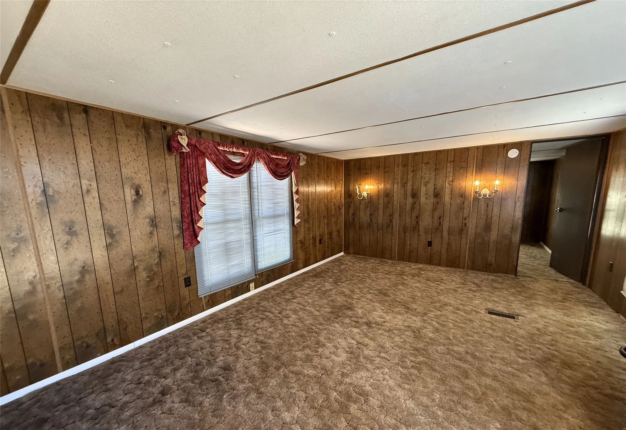 Mobile Home For Rent in Grayson County , 1025 E Owing Street, Denison, Texas 75021, 2 Bedrooms, 2 Bathrooms, Garage spaces, 1,100 Sqft, built in 2010, Price $1,000, mls#21335398, Real Estate Agent in Denison, Homes For Rent in Grayson county, Homes For Rent in Denison, Realtor in Denison Texas, Real Estate Brokerage Independent Realty Texas, Luminita Cordes Realtor