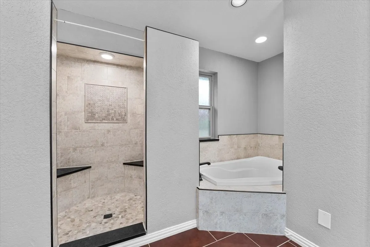 Single Family Residence For Rent in Denton County , 20 Timberline Drive, Trophy Club, Texas 76262, 3 Bedrooms, 3 Bathrooms, 2 Garage spaces, 2,528 Sqft, built in 1984, Price $3,875, mls#21335401, Real Estate Agent in Trophy Club, Homes For Rent in Denton county, Homes For Rent in Trophy Club, Realtor in Trophy Club Texas, Real Estate Brokerage Independent Realty Texas, Luminita Cordes Realtor