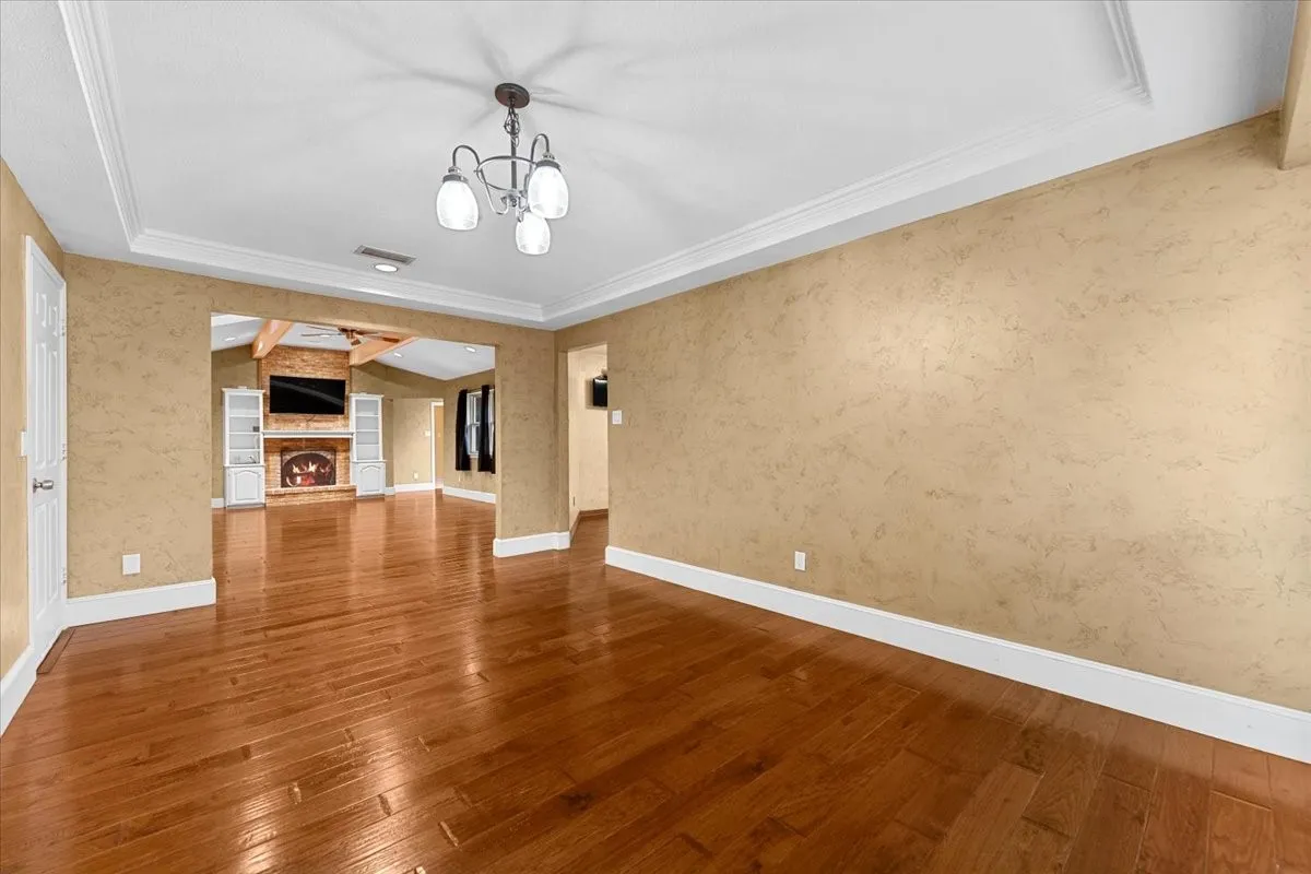 Single Family Residence For Rent in Denton County , 20 Timberline Drive, Trophy Club, Texas 76262, 3 Bedrooms, 3 Bathrooms, 2 Garage spaces, 2,528 Sqft, built in 1984, Price $3,875, mls#21335401, Real Estate Agent in Trophy Club, Homes For Rent in Denton county, Homes For Rent in Trophy Club, Realtor in Trophy Club Texas, Real Estate Brokerage Independent Realty Texas, Luminita Cordes Realtor