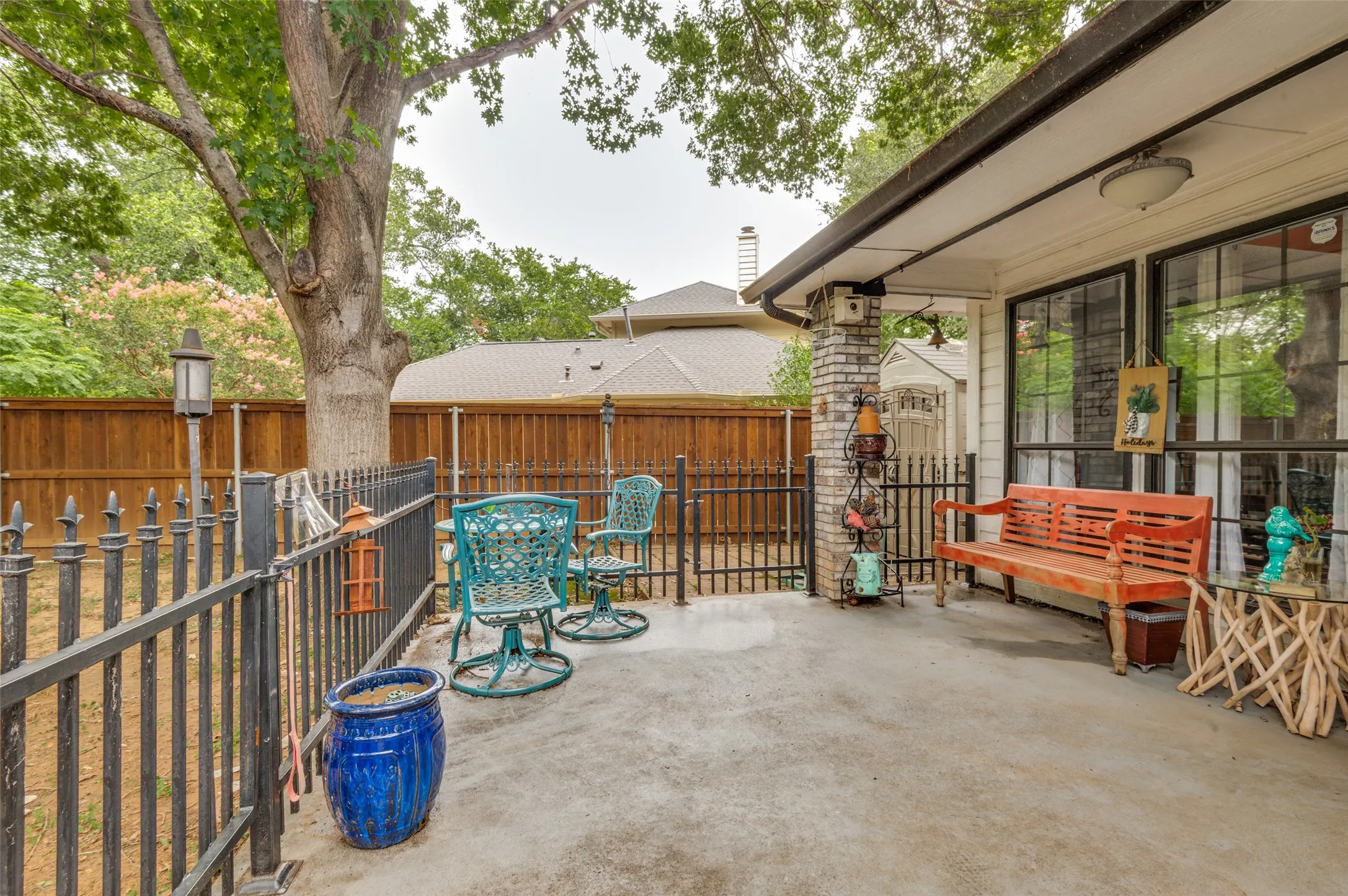 Single Family Residence For Sale in Tarrant County , 2904 Pitkin Drive, Arlington, Texas 76006, 3 Bedrooms, 2 Bathrooms, 2 Garage spaces, 1,822 Sqft, built in 1987, Price $299,000, mls#21330964, Real Estate Agent in Arlington, Homes For Sale in Tarrant county, Homes For Sale in Arlington, Realtor in Arlington Texas, Real Estate Brokerage Independent Realty Texas, Luminita Cordes Realtor