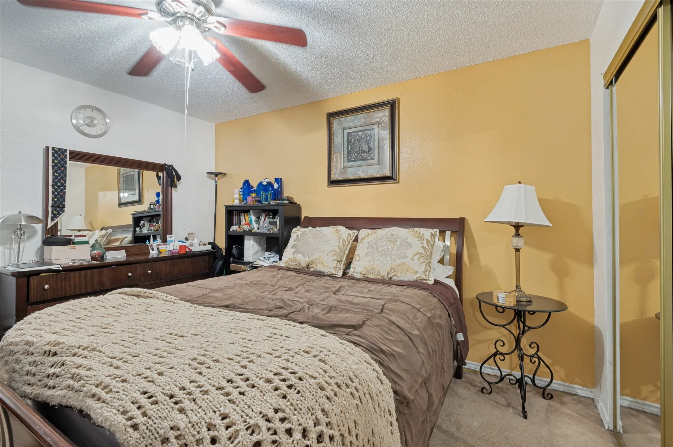 Single Family Residence For Sale in Tarrant County , 2904 Pitkin Drive, Arlington, Texas 76006, 3 Bedrooms, 2 Bathrooms, 2 Garage spaces, 1,822 Sqft, built in 1987, Price $299,000, mls#21330964, Real Estate Agent in Arlington, Homes For Sale in Tarrant county, Homes For Sale in Arlington, Realtor in Arlington Texas, Real Estate Brokerage Independent Realty Texas, Luminita Cordes Realtor