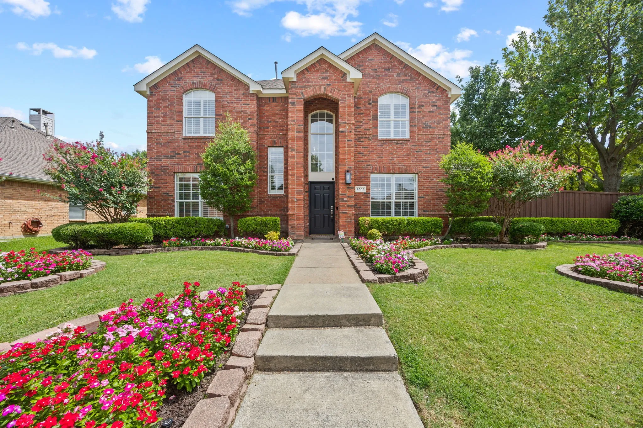 Single Family Residence For Sale in Collin County , 9503 Saddle Drive, Frisco, Texas 75035, 4 Bedroom, 3 Bathroom, 2 Garage spaces, 2,626 Sqft, built in 1999, mls#21320516, Real Estate Agent in Frisco, Homes For Sale in Collin county, Homes For Sale in Frisco, Realtor in Frisco Texas, Real Estate Brokerage Independent Realty Texas, Luminita Cordes Realtor