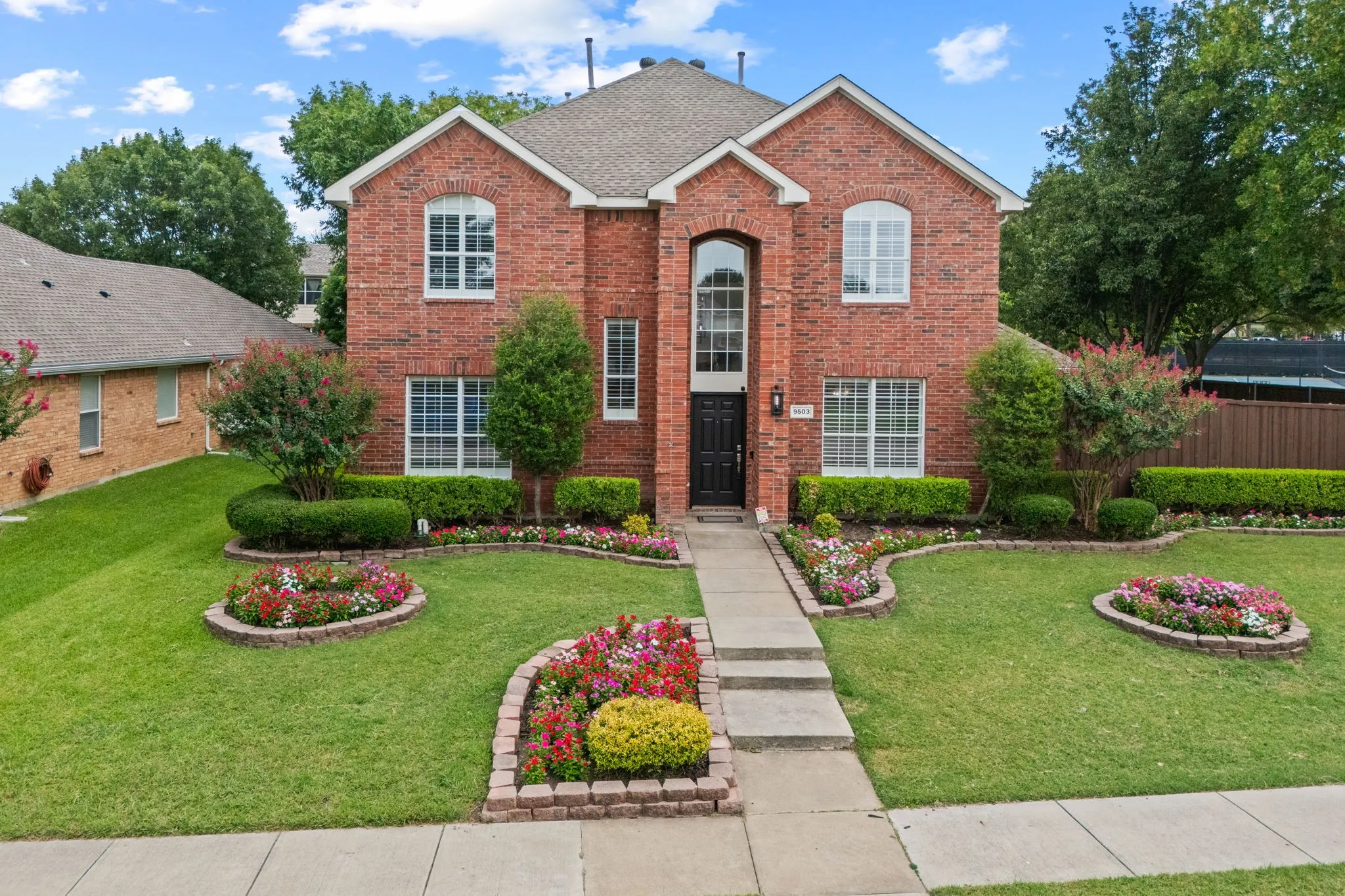 Single Family Residence For Sale in Collin County , 9503 Saddle Drive, Frisco, Texas 75035, 4 Bedroom, 3 Bathroom, 2 Garage spaces, 2,626 Sqft, built in 1999, mls#21320516, Real Estate Agent in Frisco, Homes For Sale in Collin county, Homes For Sale in Frisco, Realtor in Frisco Texas, Real Estate Brokerage Independent Realty Texas, Luminita Cordes Realtor